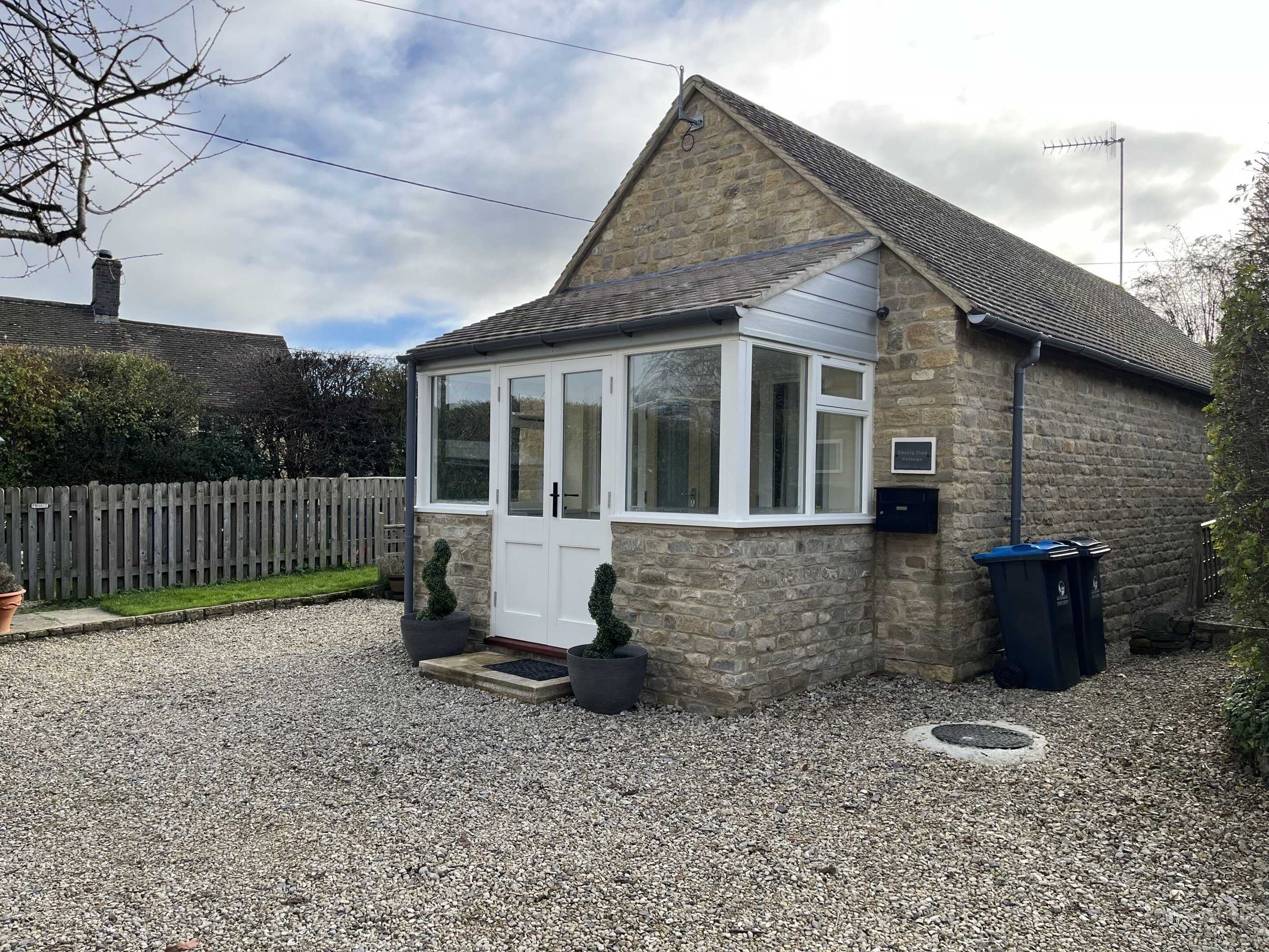 Gift card for Cherry Tree Cottage in Idyllic Cotswold Village