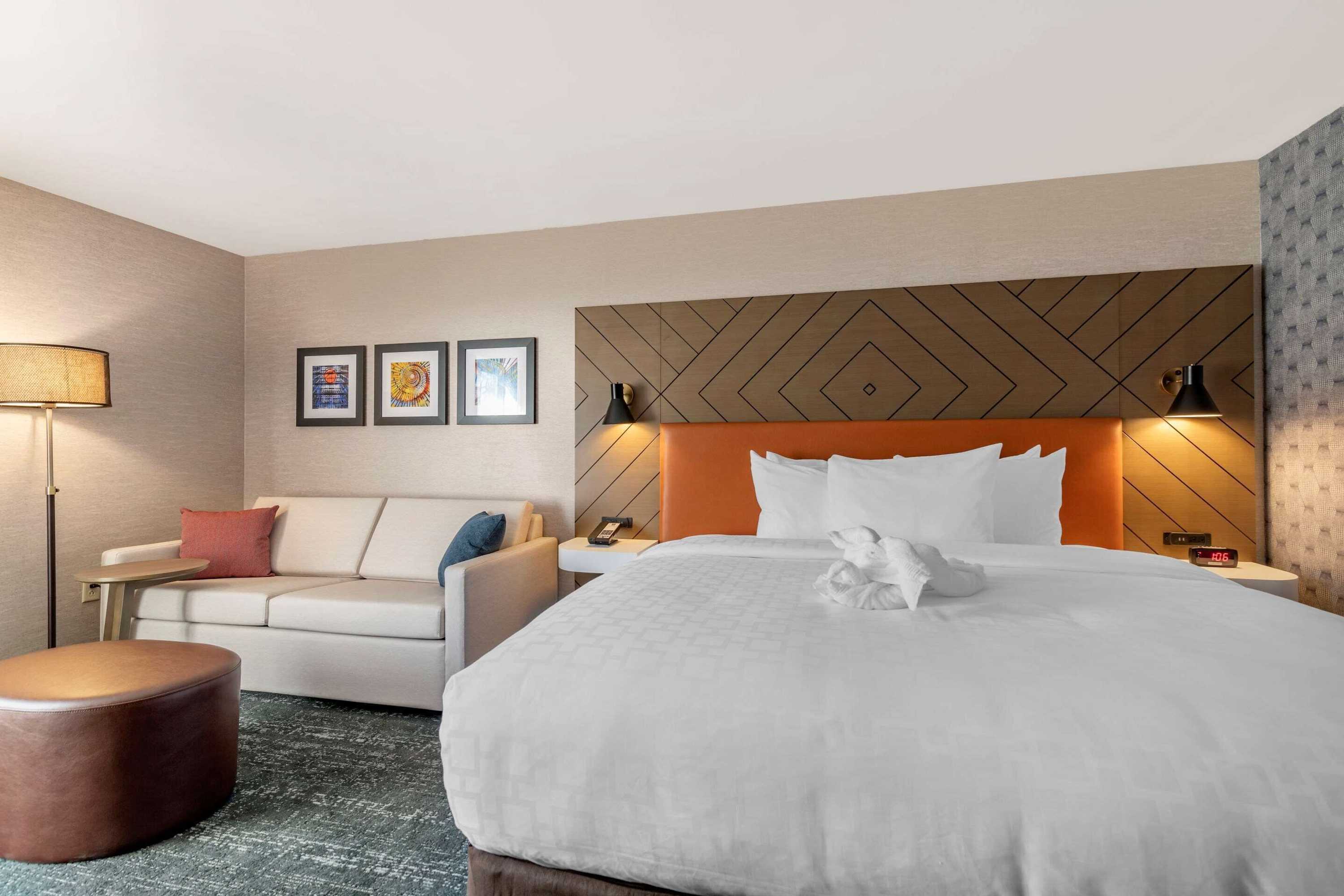 Gift card for Clarion Inn Nashua Gift card for Clarion Inn Nashua