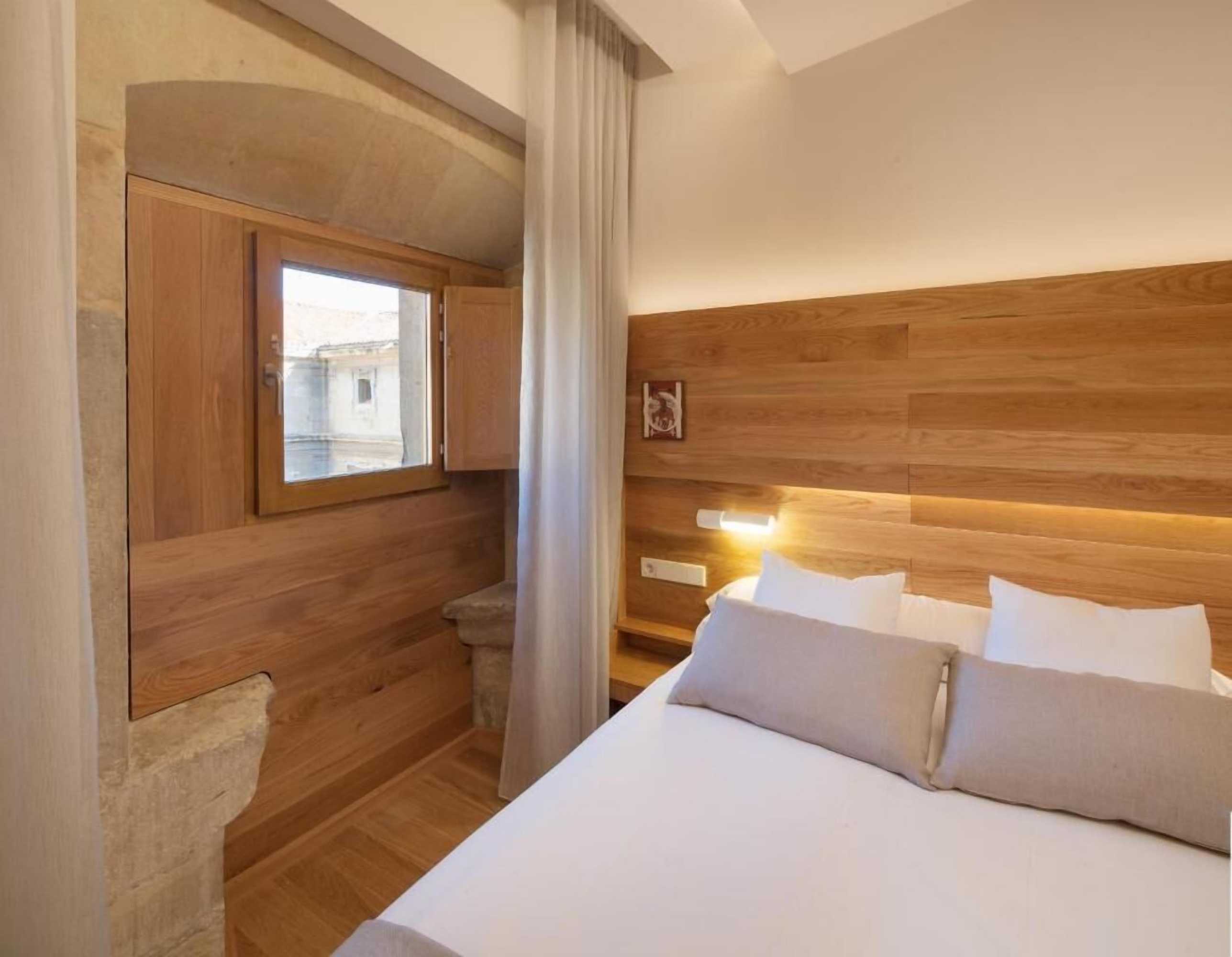 Gift card for Hotel Real Colegiata San Isidoro Gift card for Hotel Real Colegiata San Isidoro
