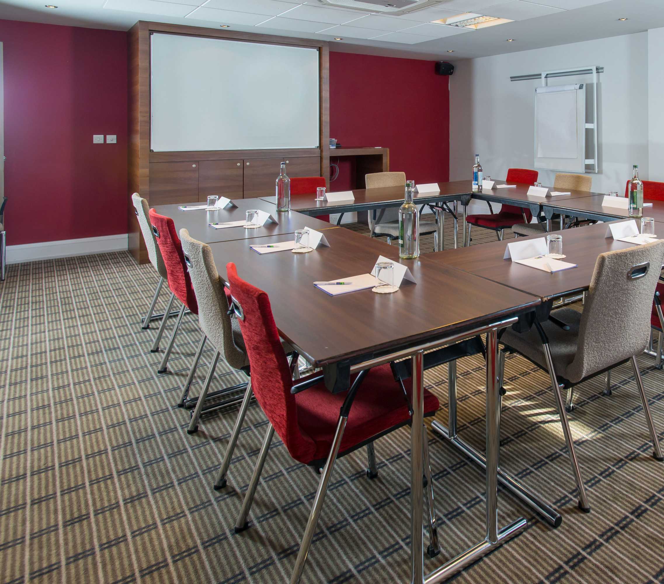 Gift card for Holiday Inn Express Birmingham - Oldbury by Ihg Gift card for Holiday Inn Express Birmingham - Oldbury by Ihg