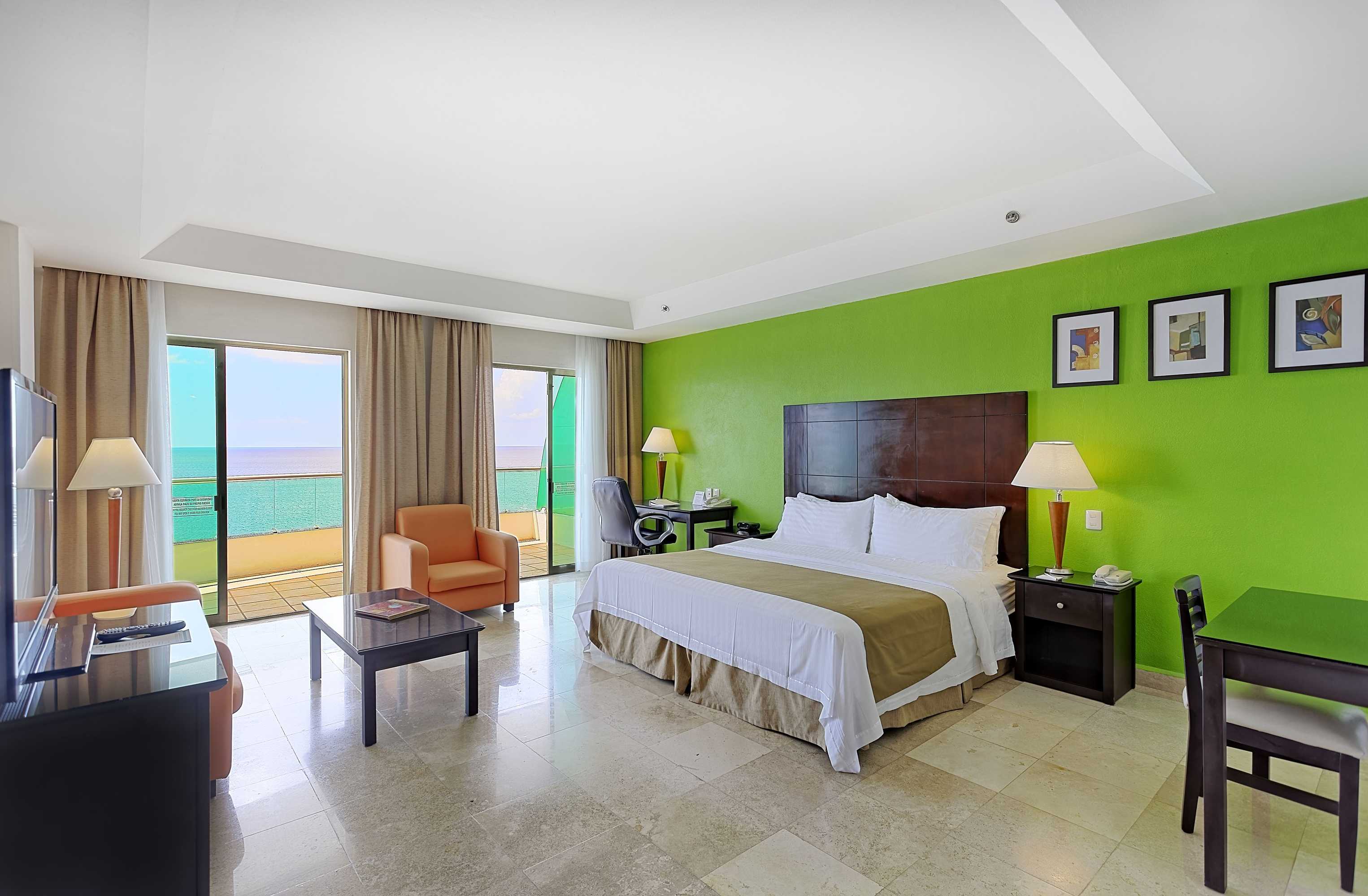 Gift card for Holiday Inn Campeche by Ihg Gift card for Holiday Inn Campeche by Ihg