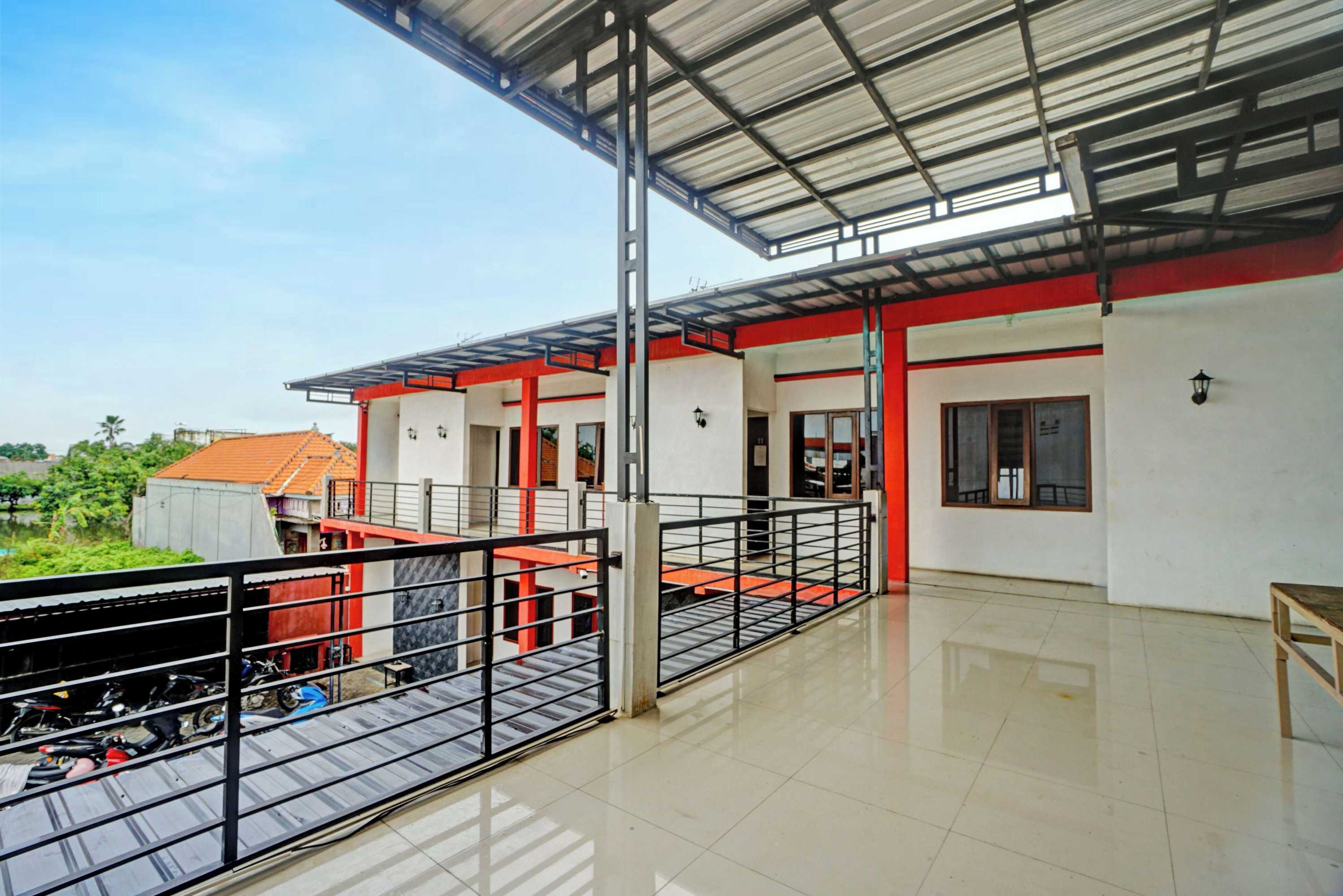 Gift card for Super Oyo 3702 Homestay Bougenville Syariah