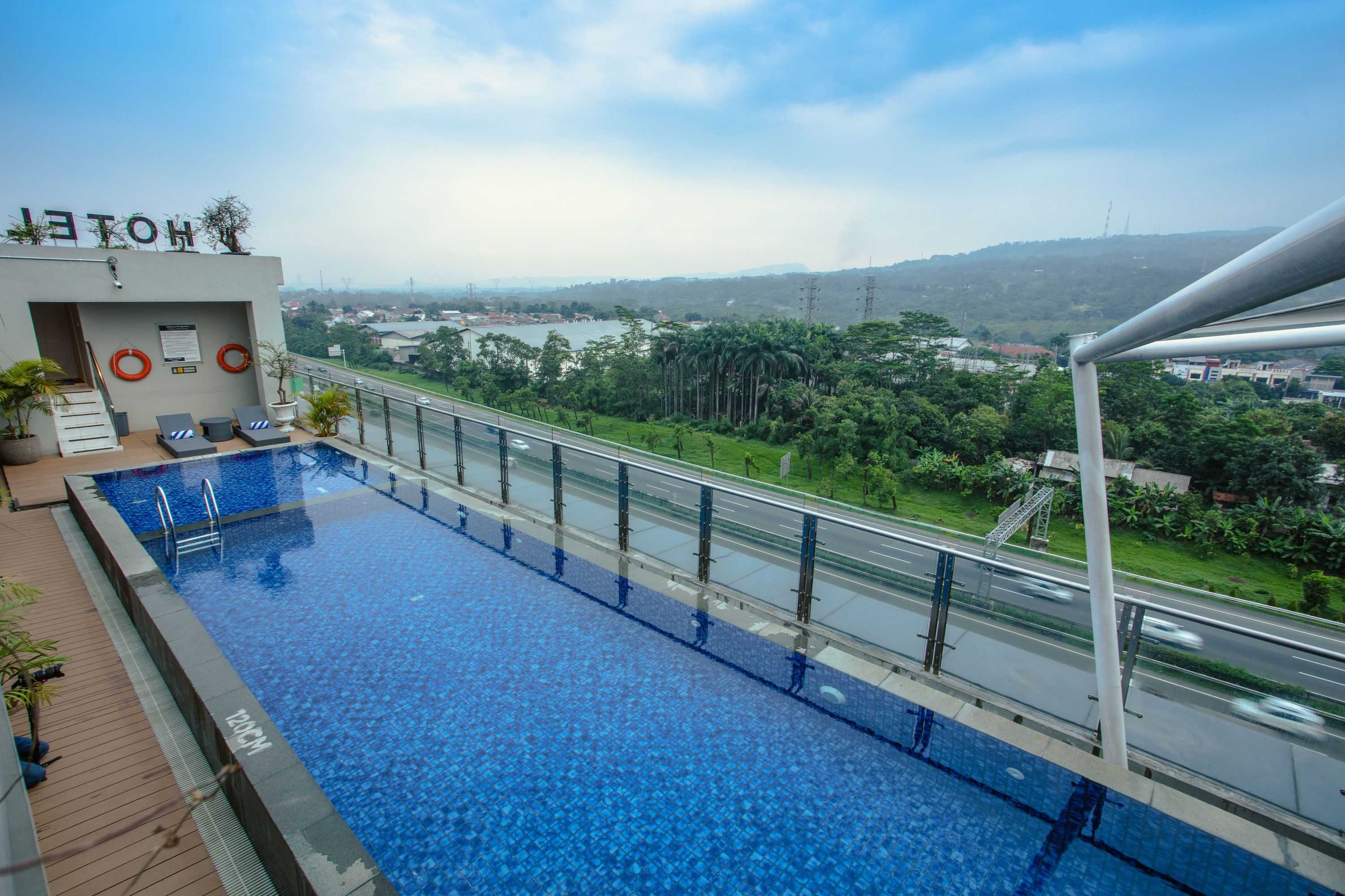 Gift card for Bigland Hotel & Convention Sentul Gift card for Bigland Hotel & Convention Sentul