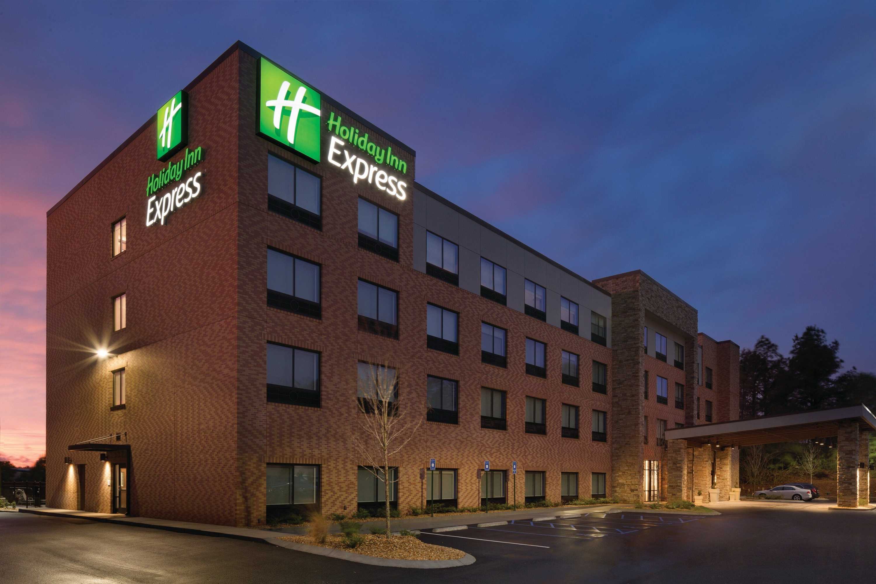 Gift card for Holiday Inn Express Atlanta SW - Newnan by Ihg