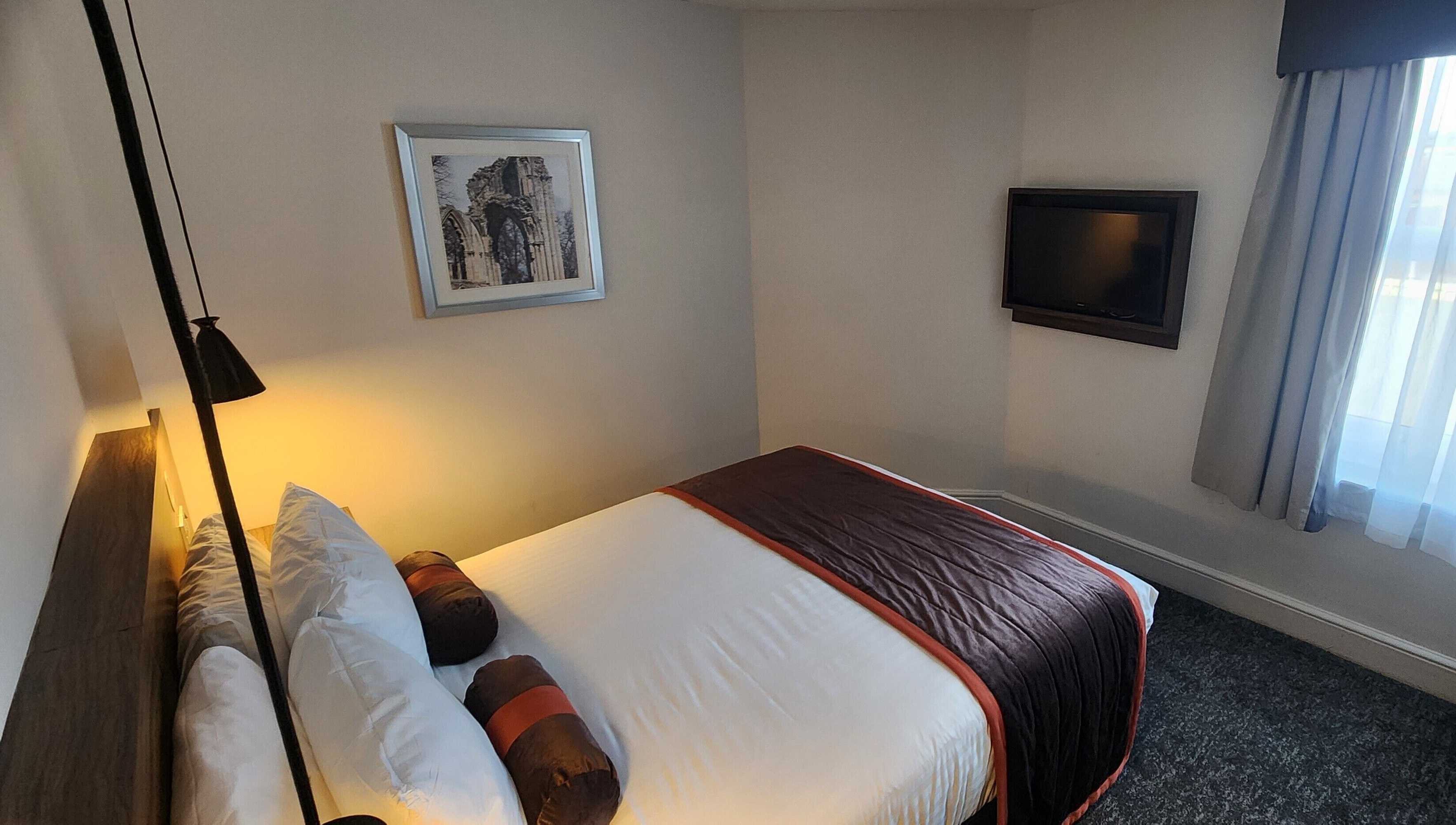 Gift card for Mercure Doncaster Centre Danum Hotel Gift card for Mercure Doncaster Centre Danum Hotel