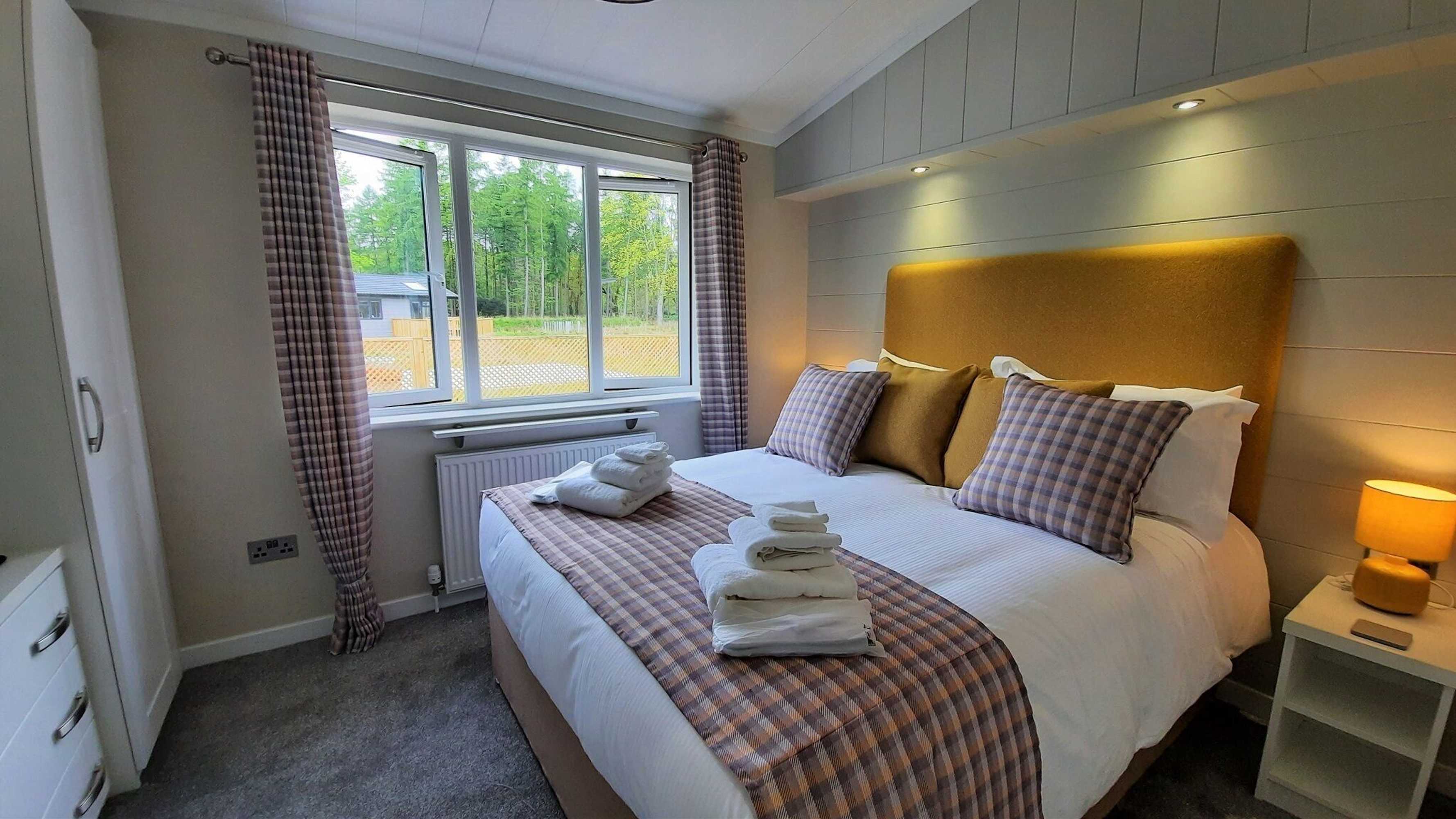 Gift card for Hollicarrs - Lilypad Lodge Gift card for Hollicarrs - Lilypad Lodge