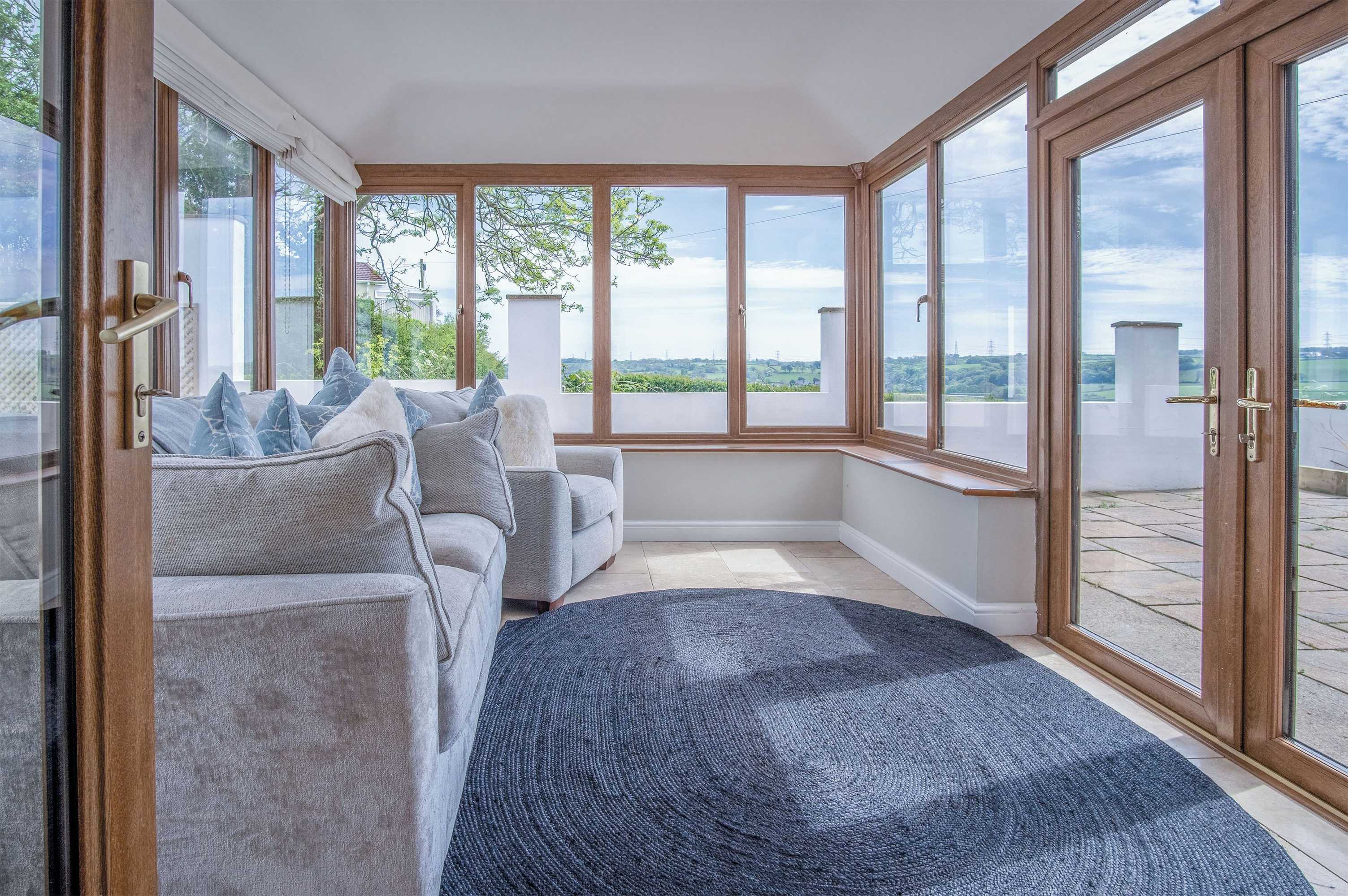 Gift card for Highfield - 5 Bedroom Holiday Home - Pembroke Dock