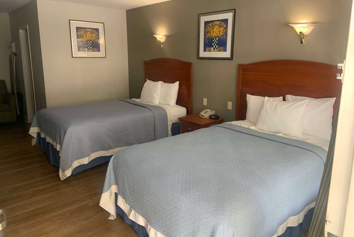 Gift card for Days Inn by Wyndham Elmsford / White Plains Gift card for Days Inn by Wyndham Elmsford / White Plains