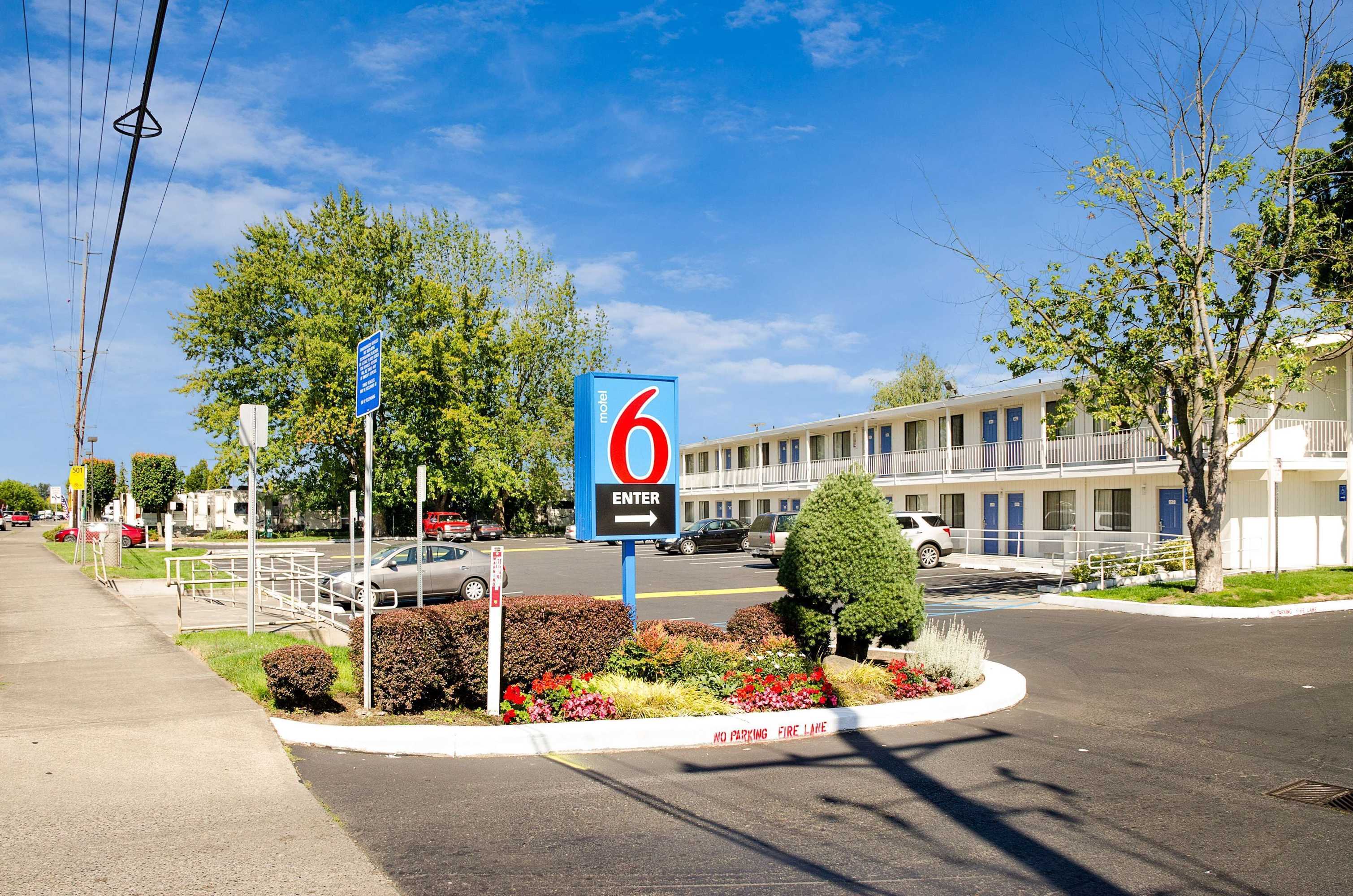 Gift card for Motel 6 Tacoma, WA - Fife