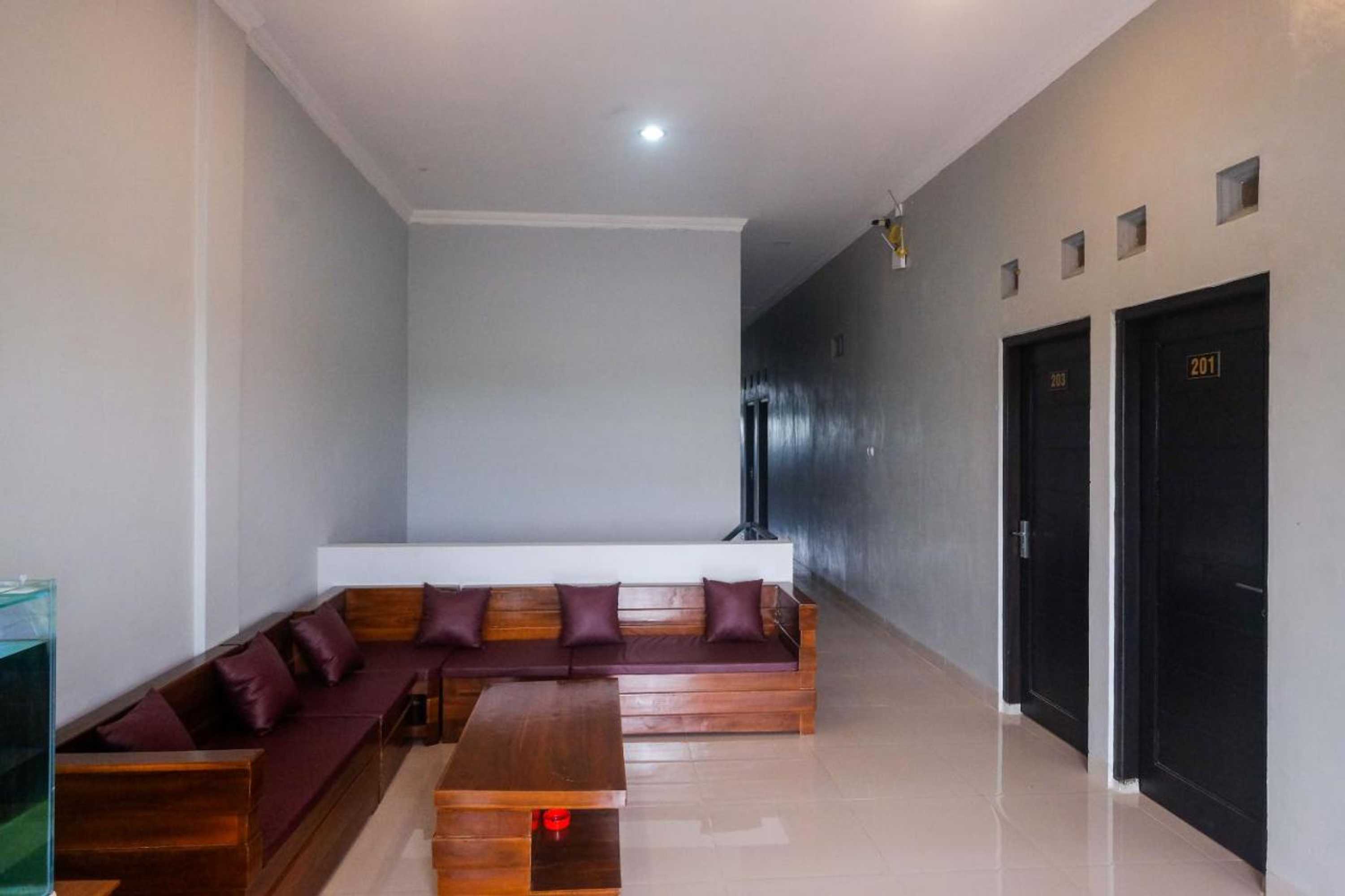 Gift card for Reddoorz Near Dr Oen Solo Baru Hospital Gift card for Reddoorz Near Dr Oen Solo Baru Hospital