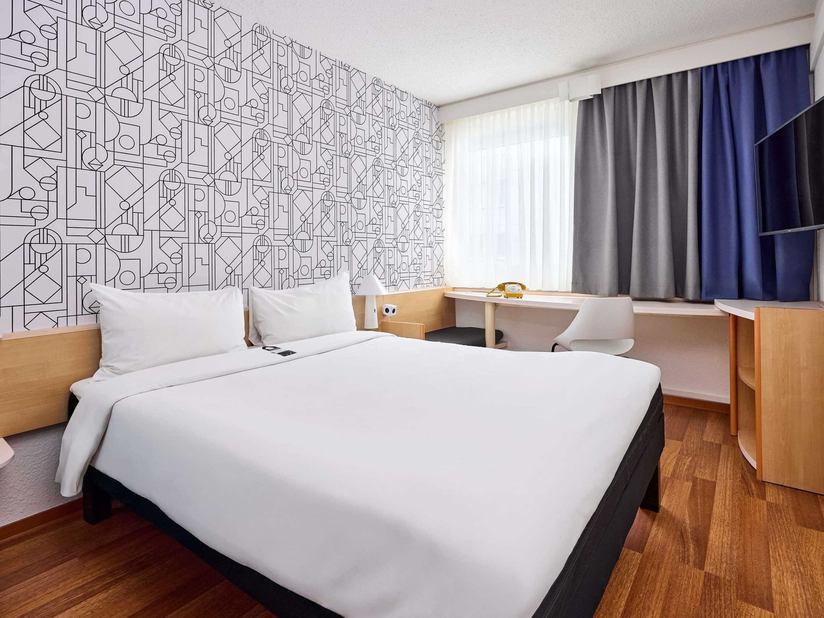Gift card for Ibis Düsseldorf Hauptbahnhof Gift card for Ibis Düsseldorf Hauptbahnhof
