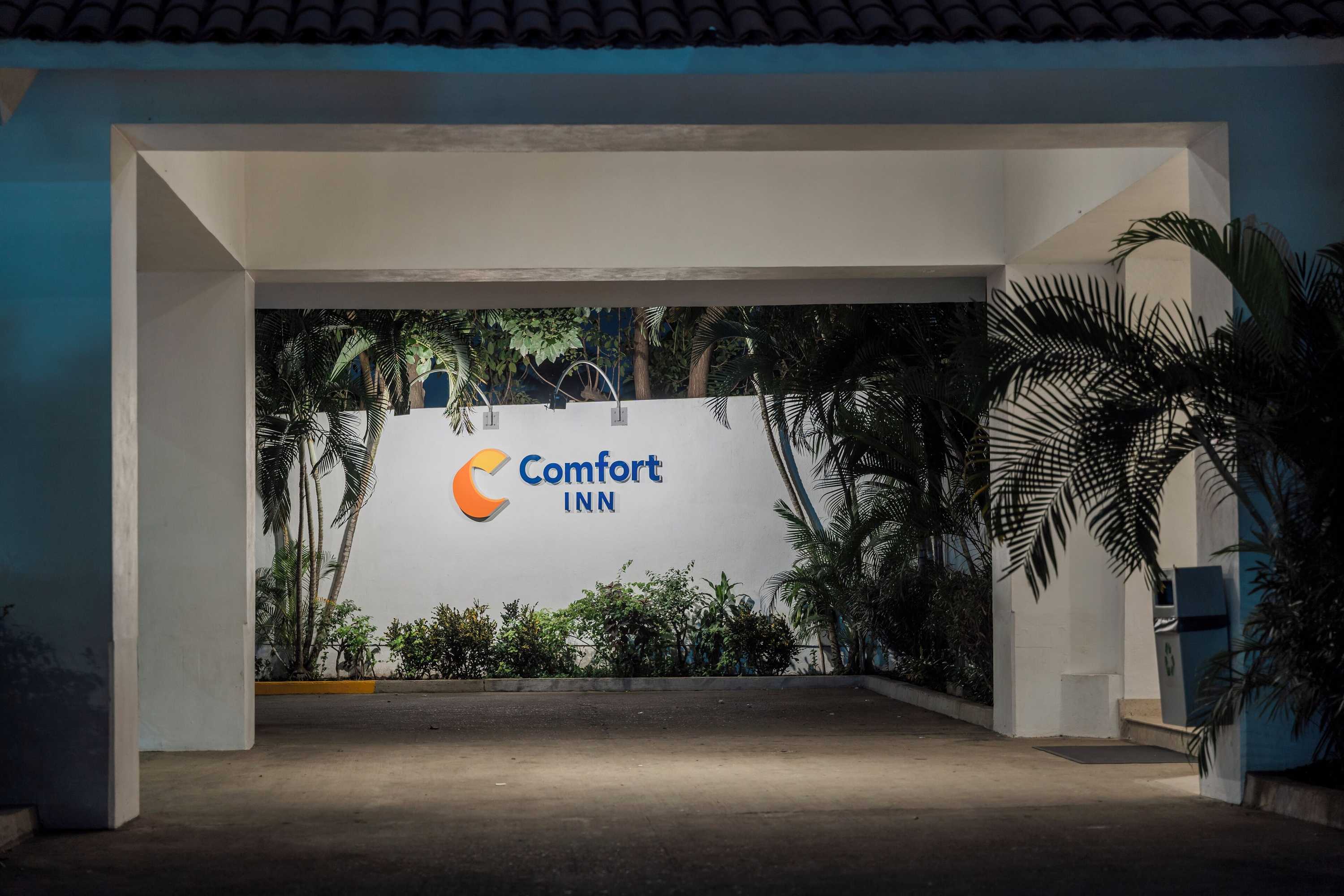 Gift card for Comfort Inn Puerto Vallarta Golfside & Marina Gift card for Comfort Inn Puerto Vallarta Golfside & Marina