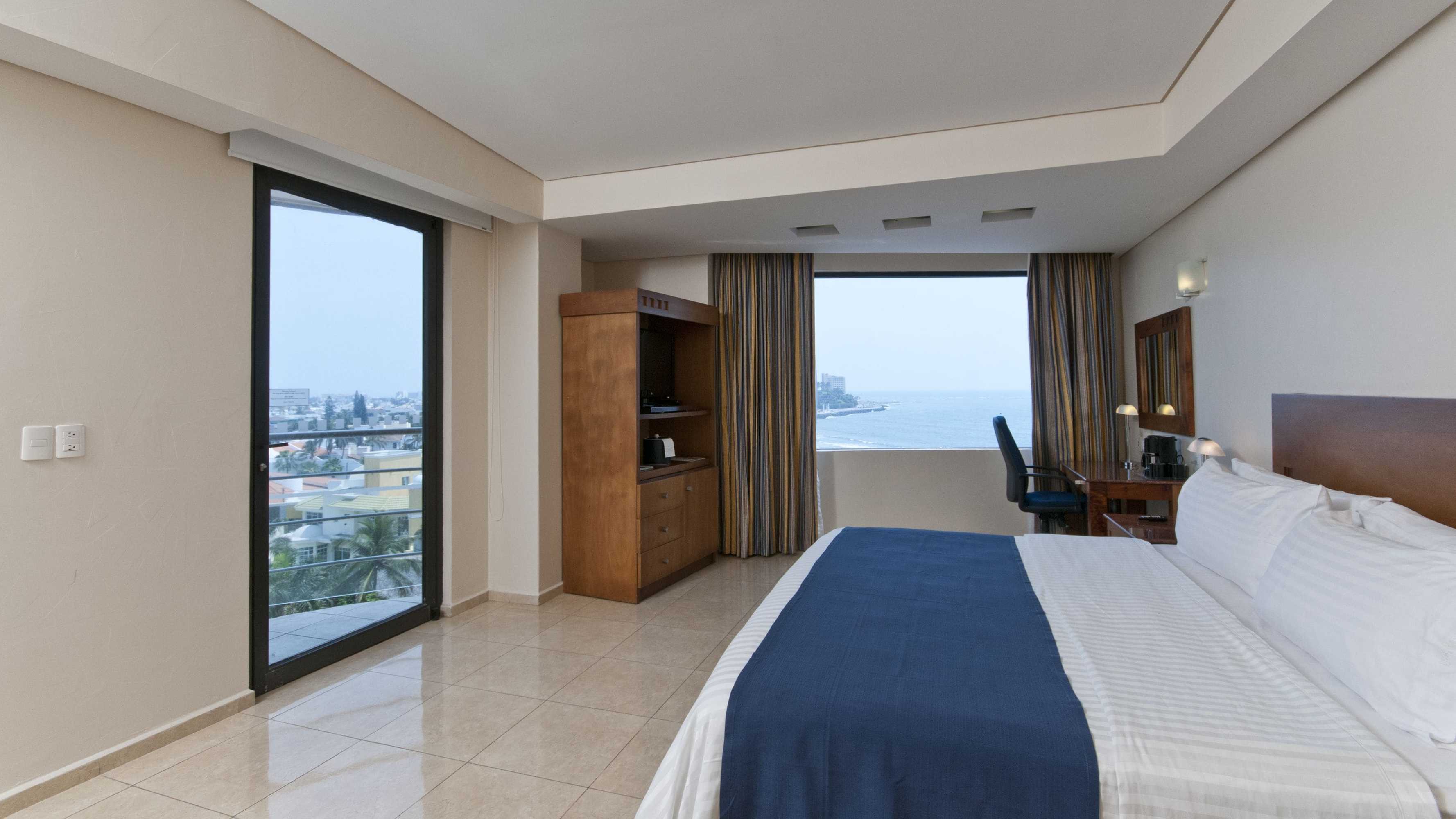Gift card for Holiday Inn Boca Del Rio by Ihg Gift card for Holiday Inn Boca Del Rio by Ihg