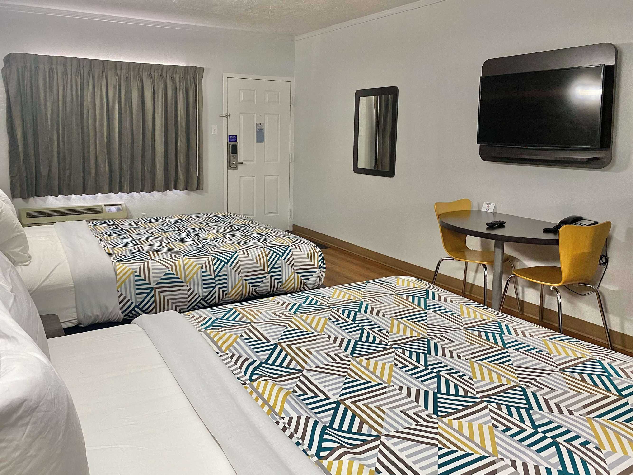 Gift card for Motel 6 Huntington, WV