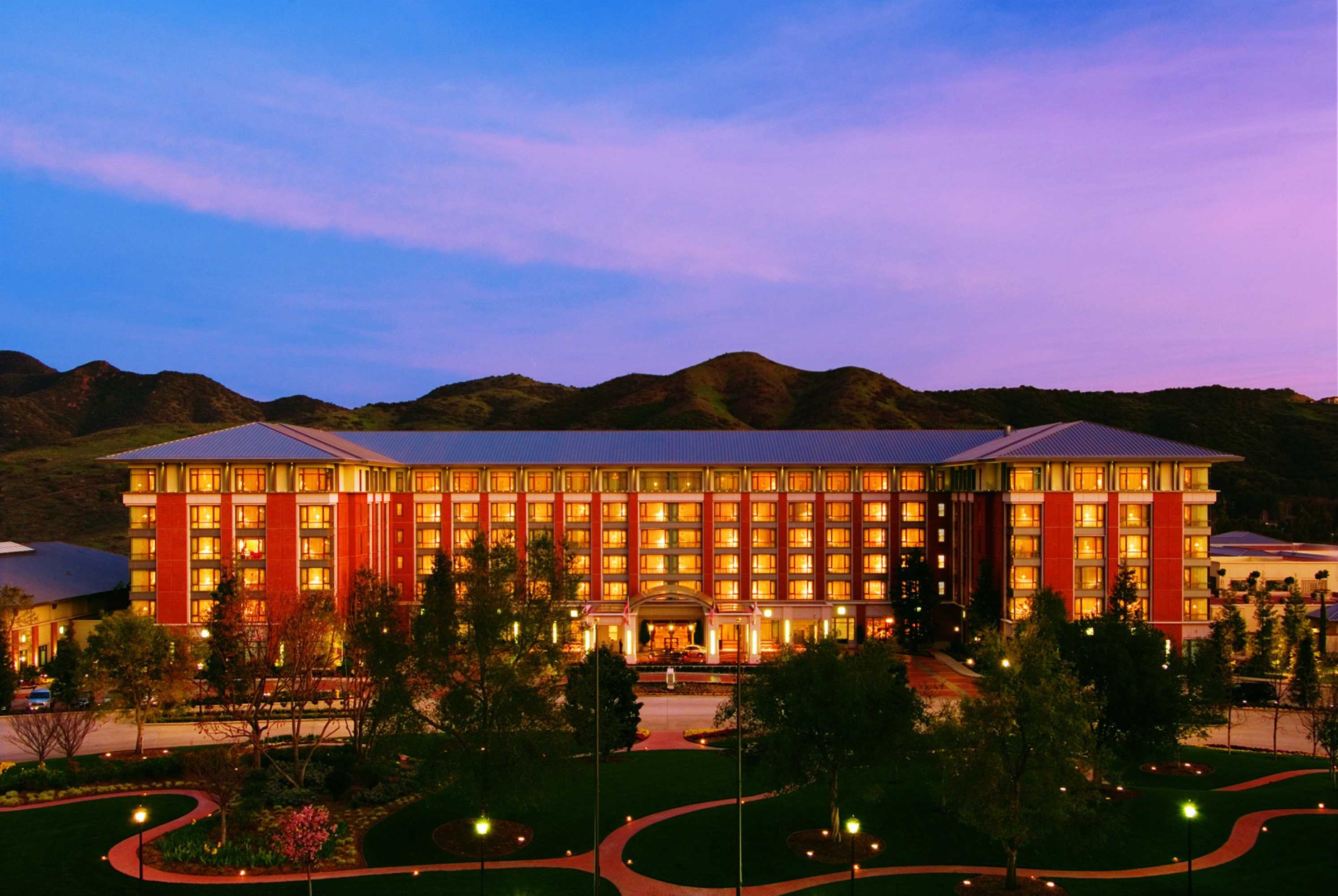 Gift card for Four Seasons Hotel Los Angeles at Westlake Village Gift card for Four Seasons Hotel Los Angeles at Westlake Village