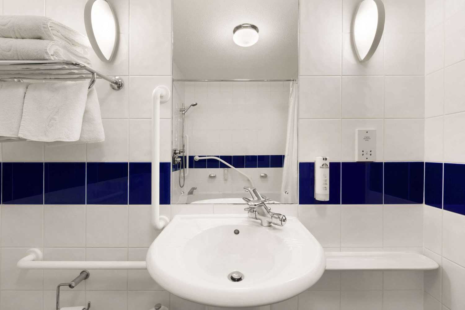 Gift card for Days Inn by Wyndham Leicester Forest East M1 Gift card for Days Inn by Wyndham Leicester Forest East M1