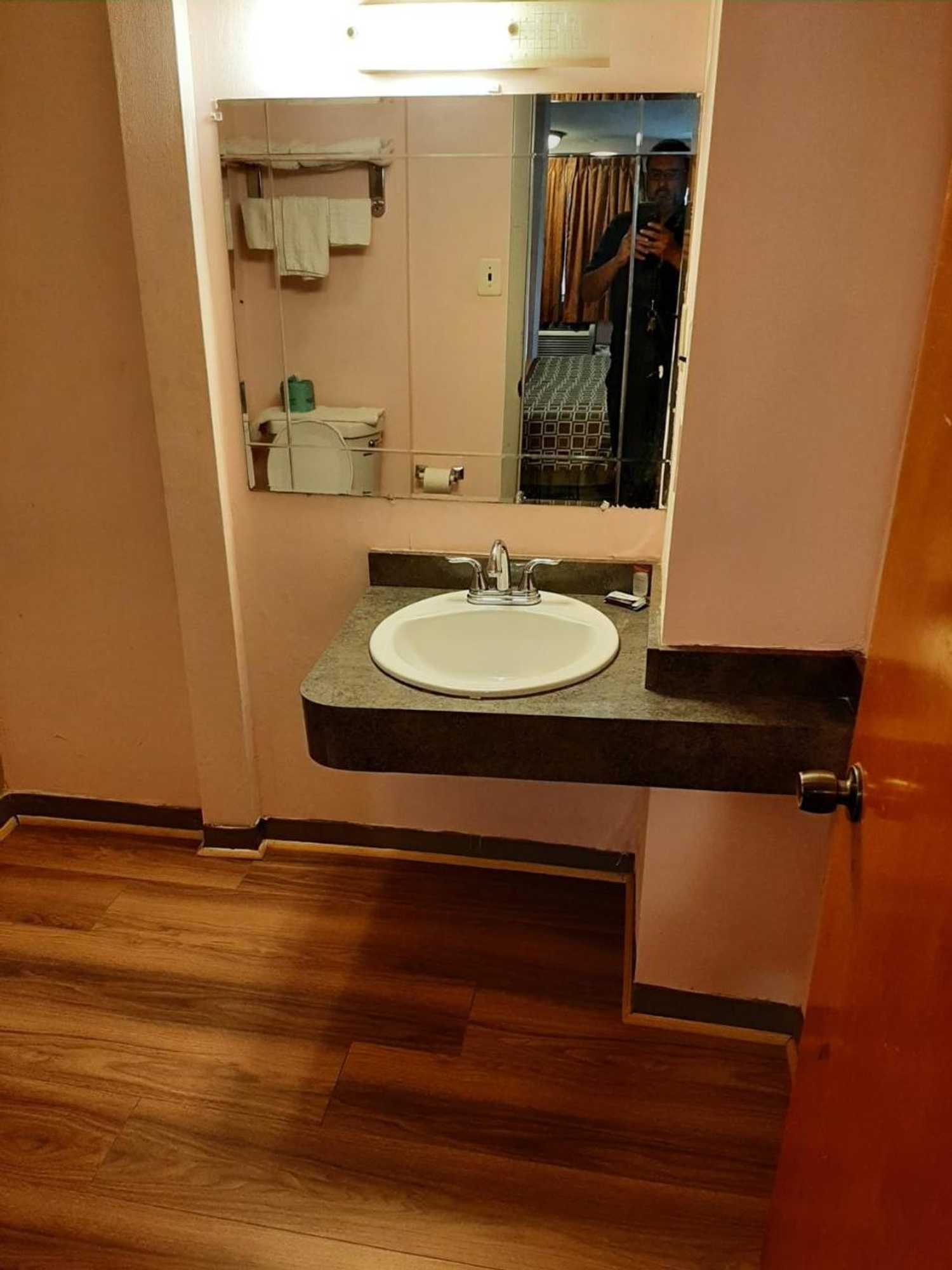 Gift card for Travelers Lodge