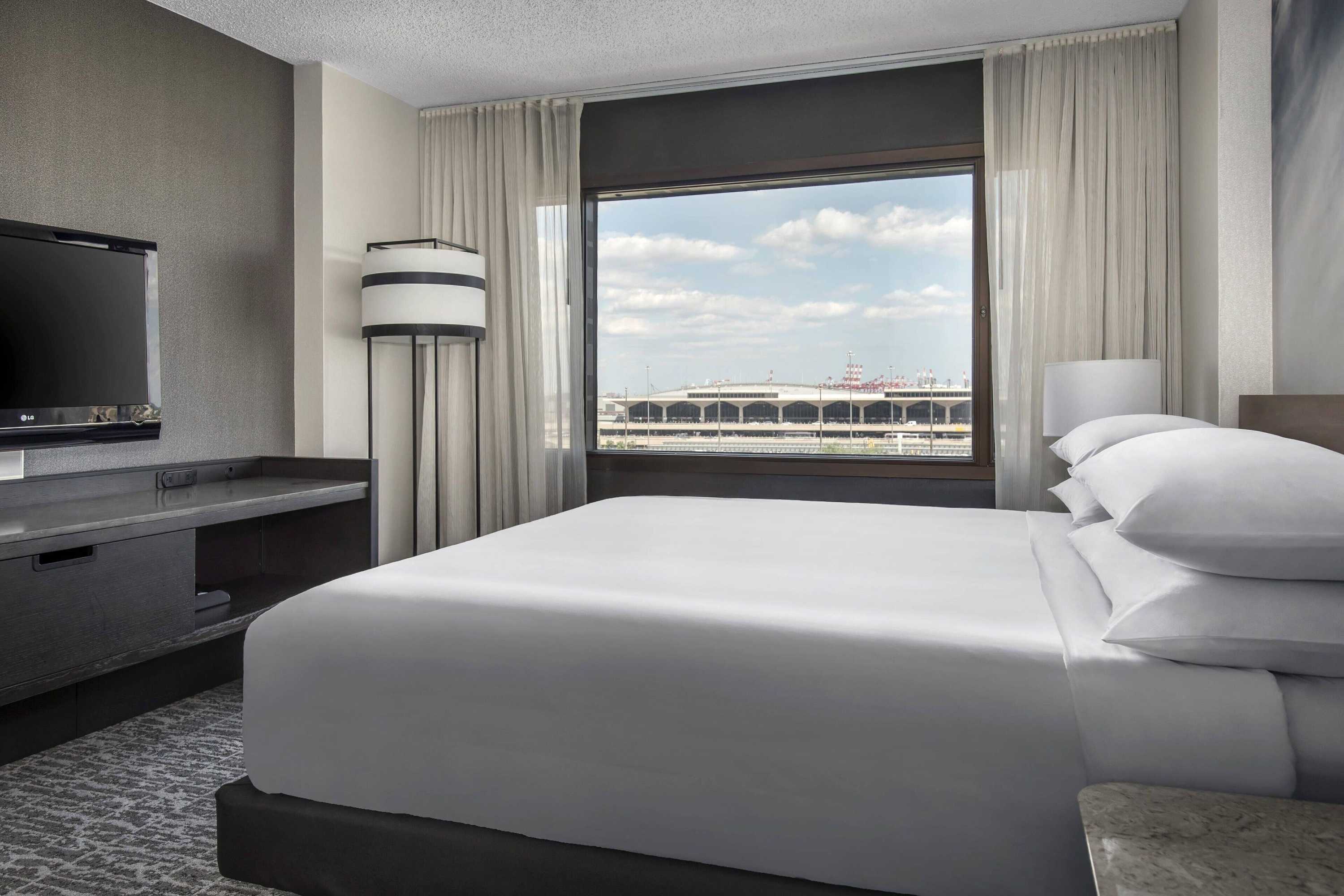 Gift card for Newark Liberty International Airport Marriott Gift card for Newark Liberty International Airport Marriott