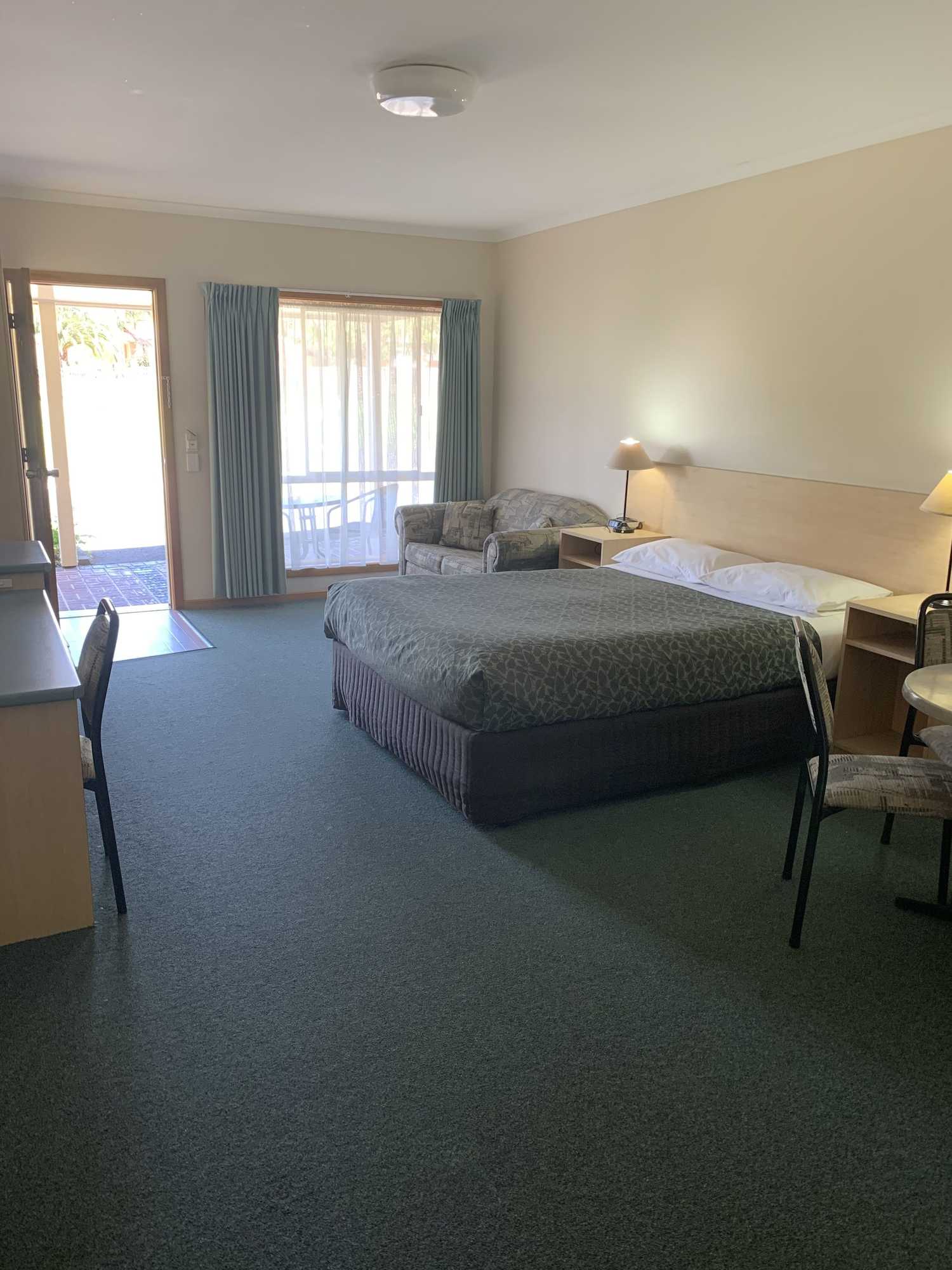 Gift card for Arthur Phillip Motor Inn Gift card for Arthur Phillip Motor Inn