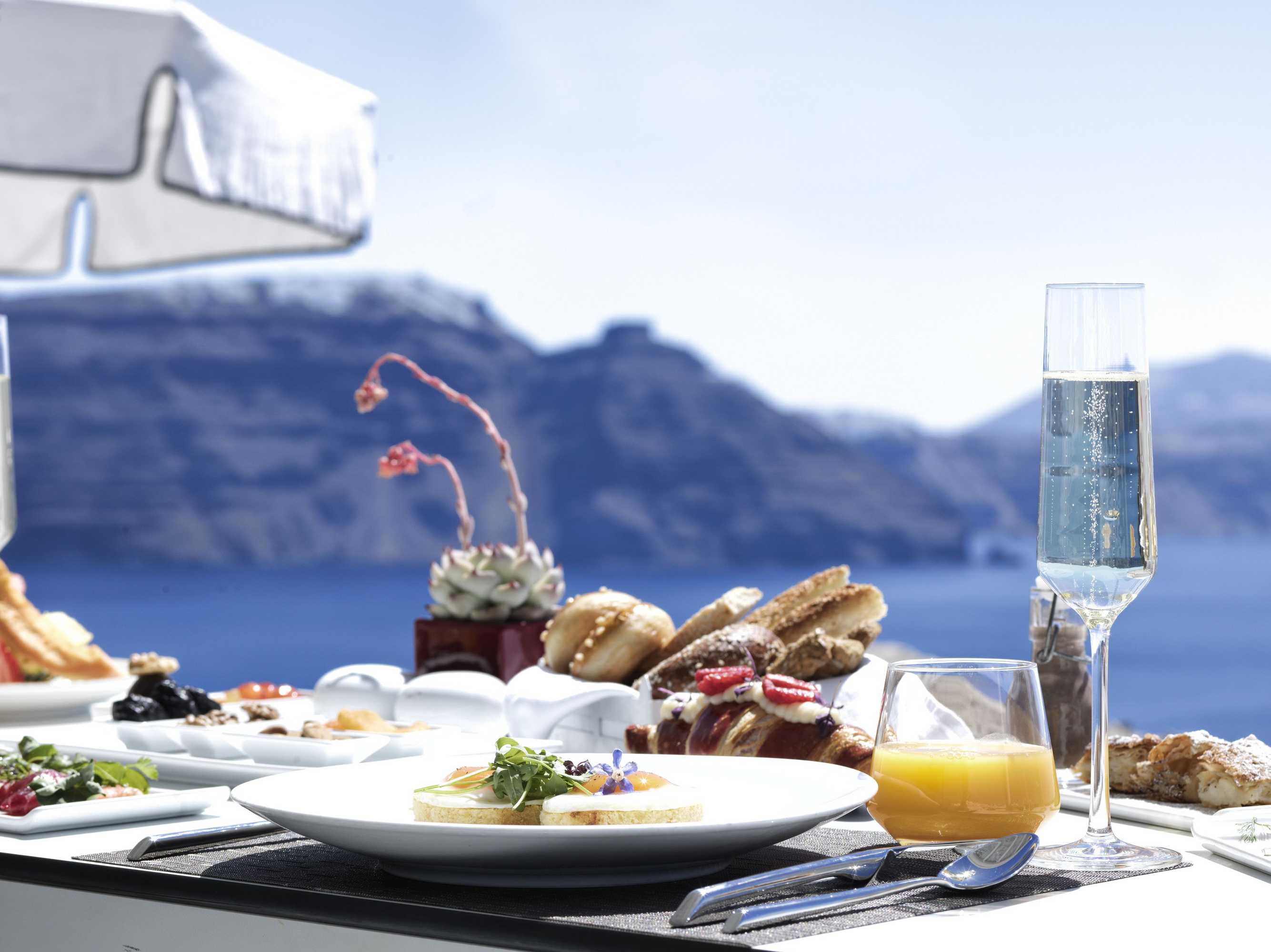 Gift card for Katikies Villa Santorini - The Leading Hotels Of The World Gift card for Katikies Villa Santorini - The Leading Hotels Of The World