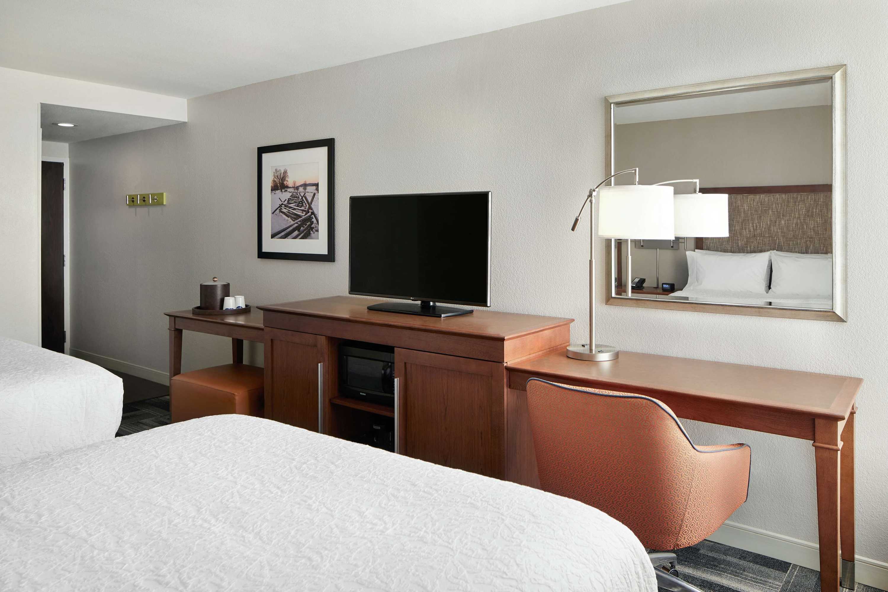 Gift card for Hampton Inn Philadelphia King of Prussia (valley Forge) Gift card for Hampton Inn Philadelphia King of Prussia (valley Forge)
