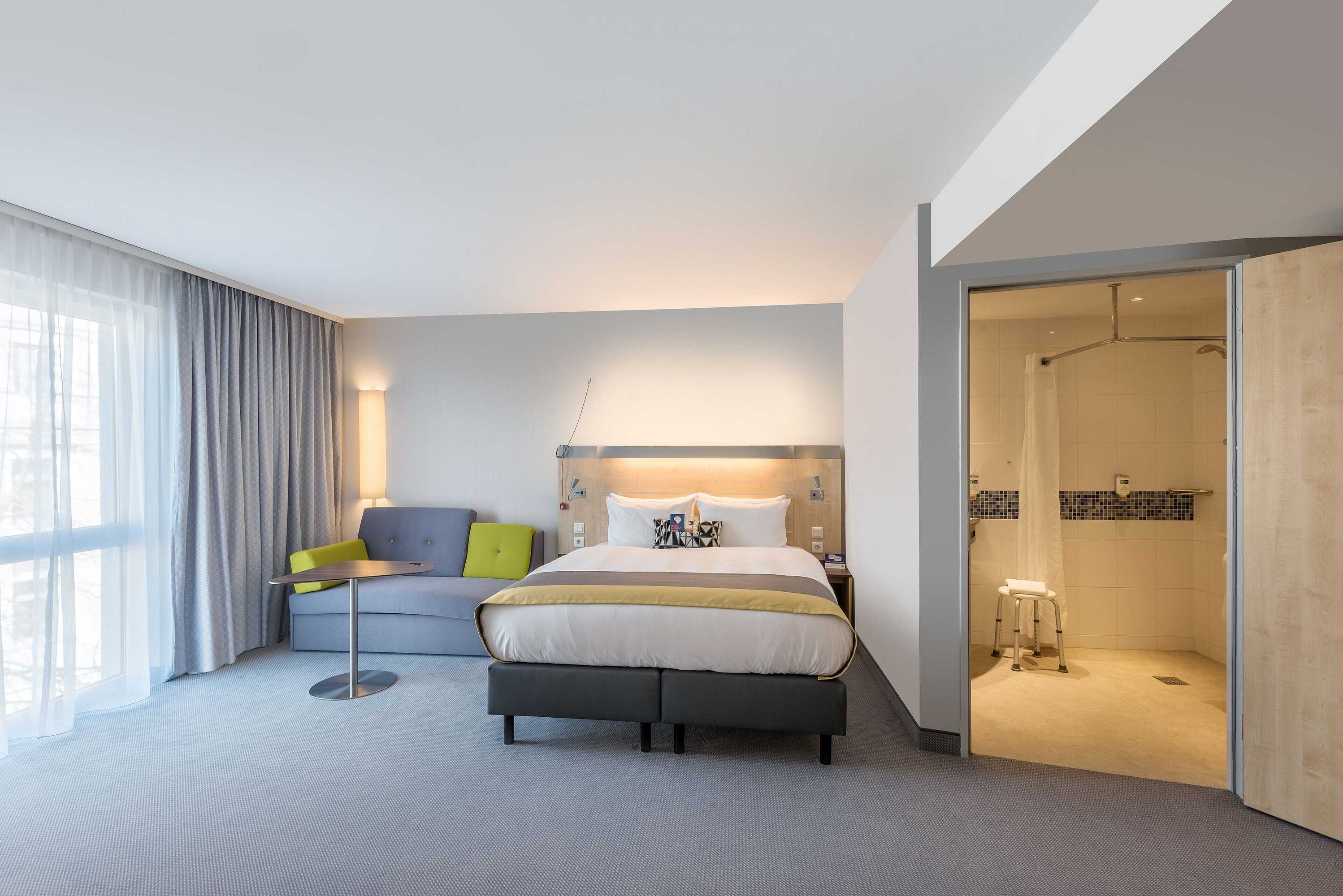 Gift card for Holiday Inn Express Guetersloh by Ihg Gift card for Holiday Inn Express Guetersloh by Ihg