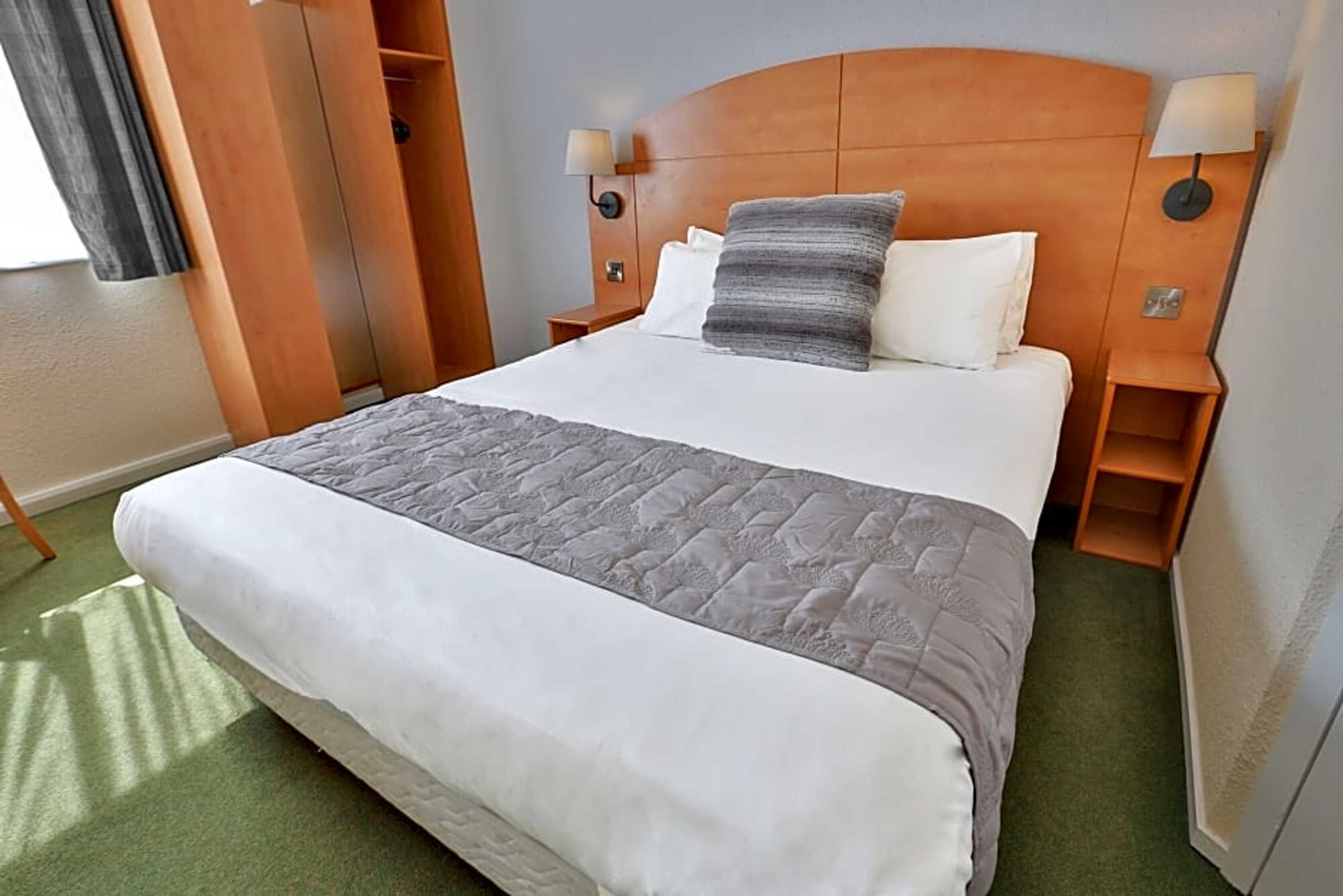 Gift card for Campanile Hotel- Milton Keynes Gift card for Campanile Hotel- Milton Keynes