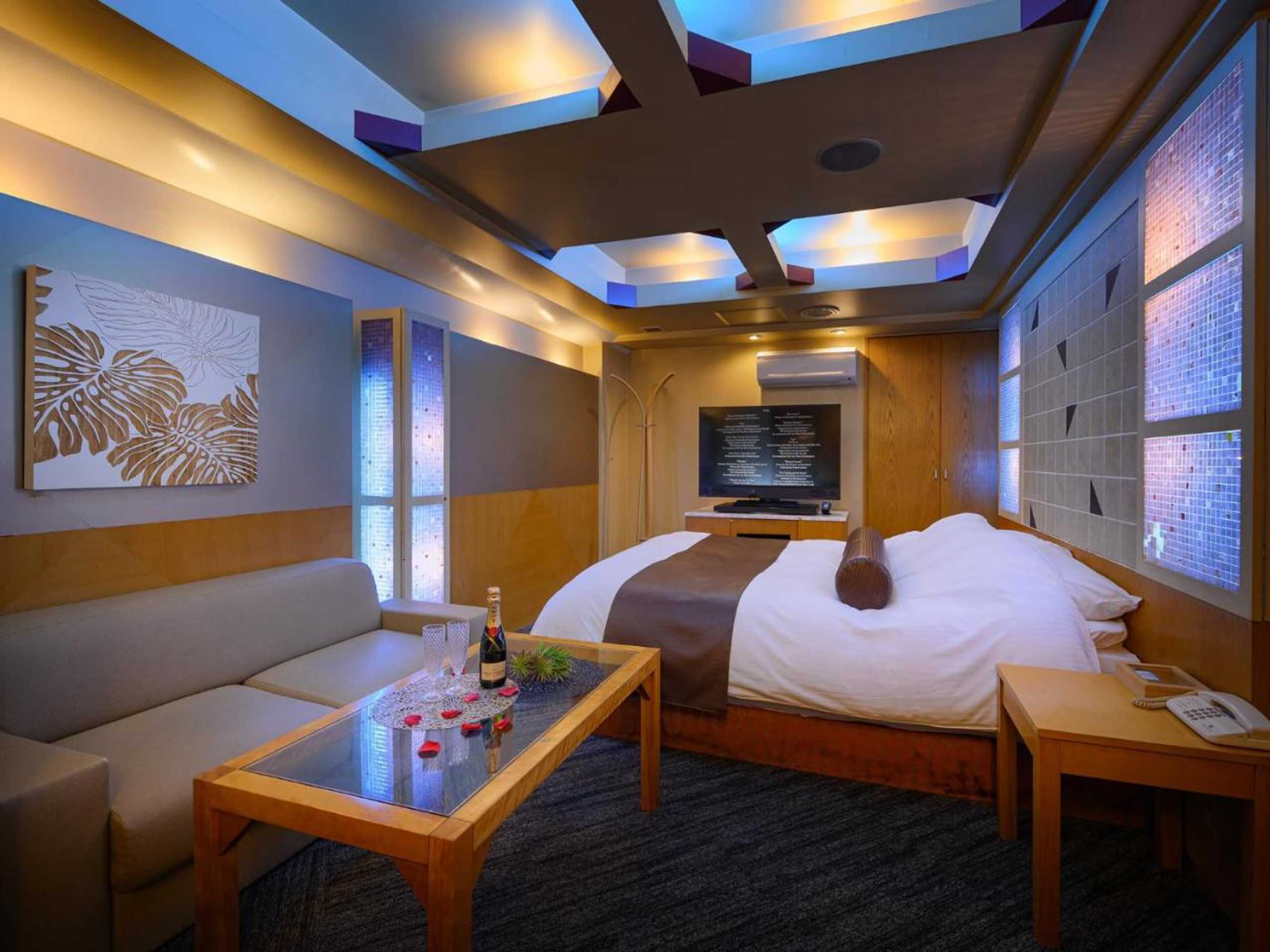 Gift card for Water Hotel Mw (love Hotel)