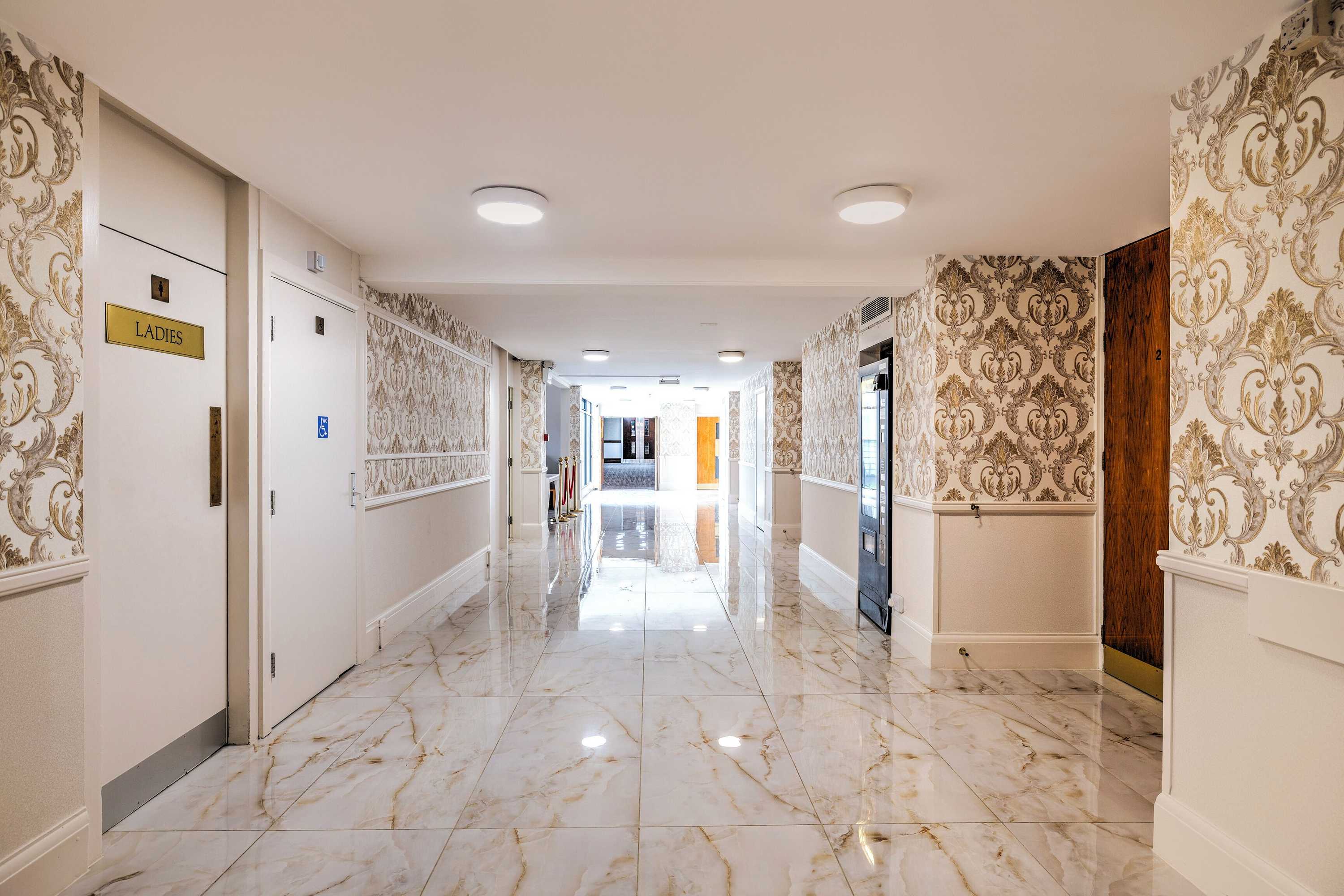 Gift card for Palms Hotel & Retreat By Palette London Romford