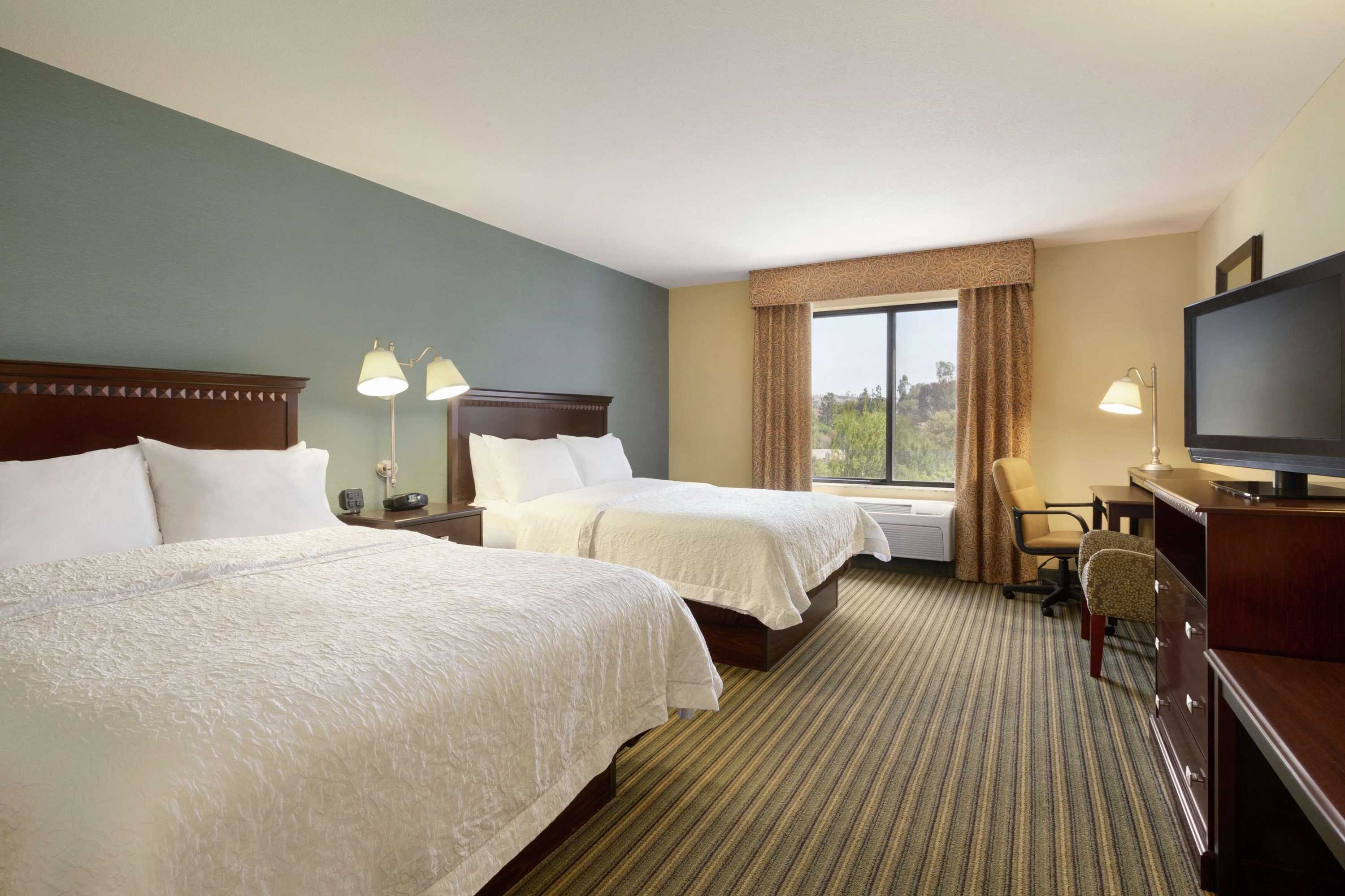 Gift card for Hampton Inn & Suites Thousand Oaks, CA Gift card for Hampton Inn & Suites Thousand Oaks, CA