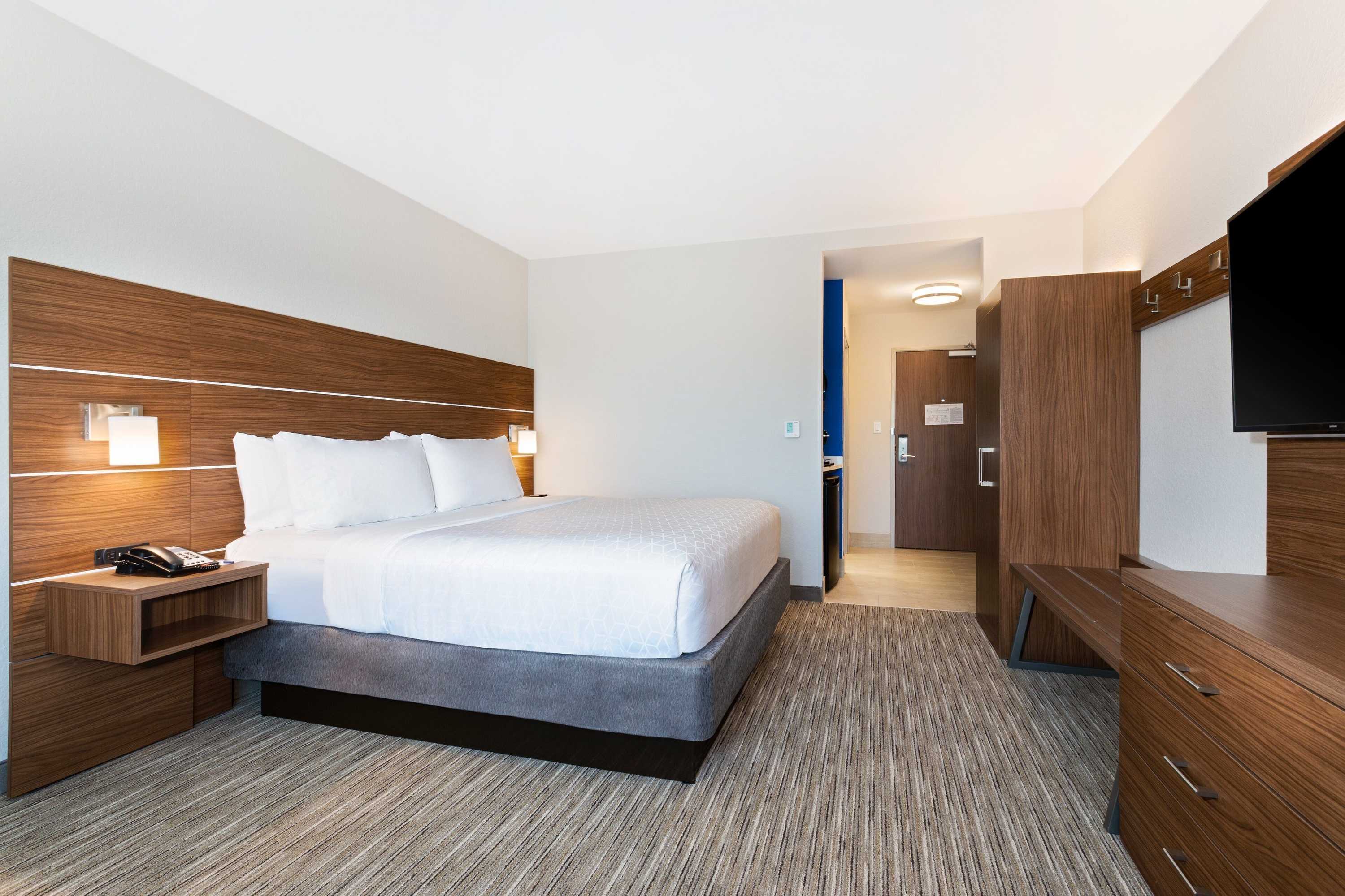 Gift card for Holiday Inn Express & Suites Niceville - Eglin Area by Ihg Gift card for Holiday Inn Express & Suites Niceville - Eglin Area by Ihg