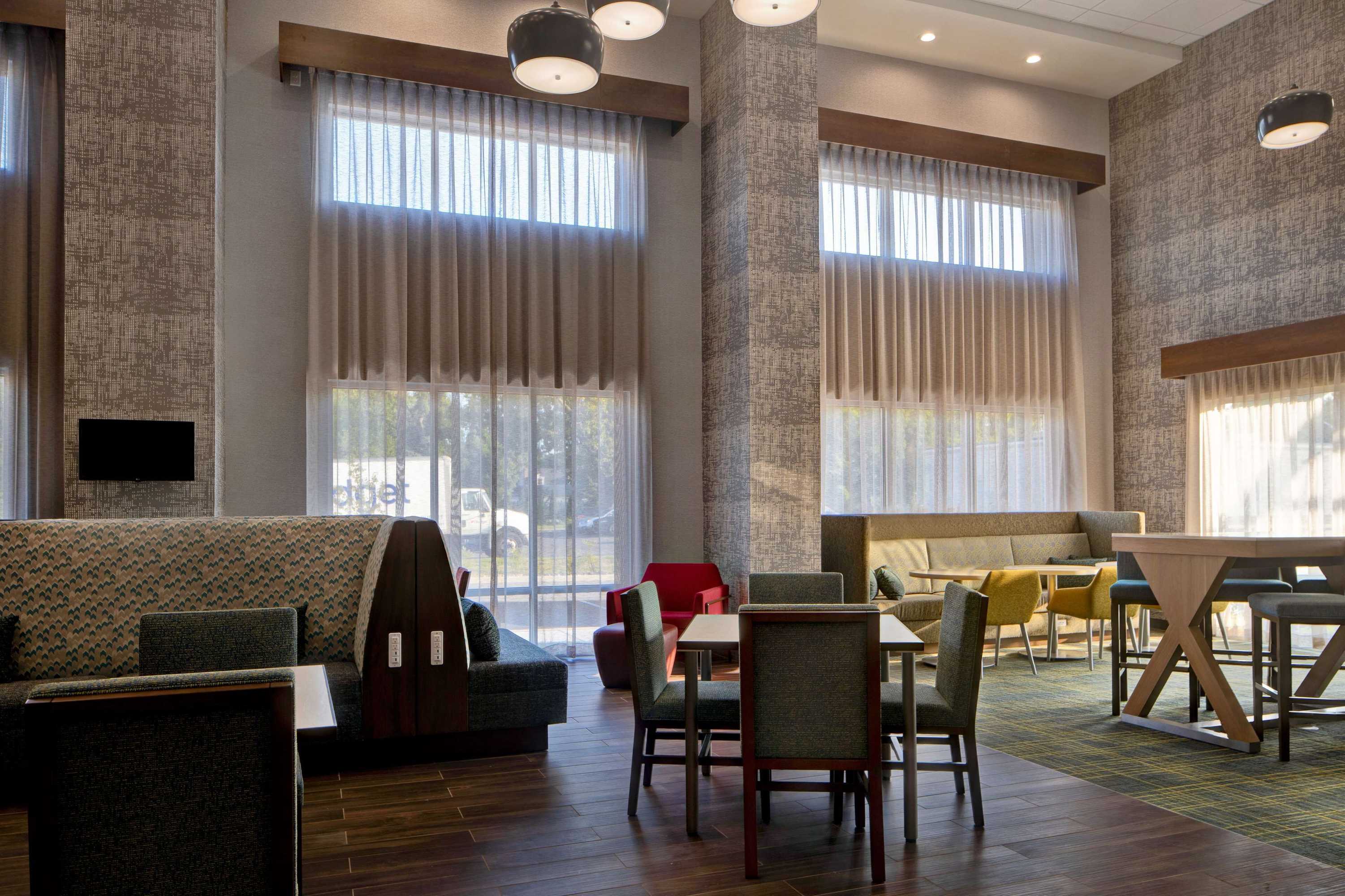 Gift card for Hampton Inn & Suites Deptford Gift card for Hampton Inn & Suites Deptford