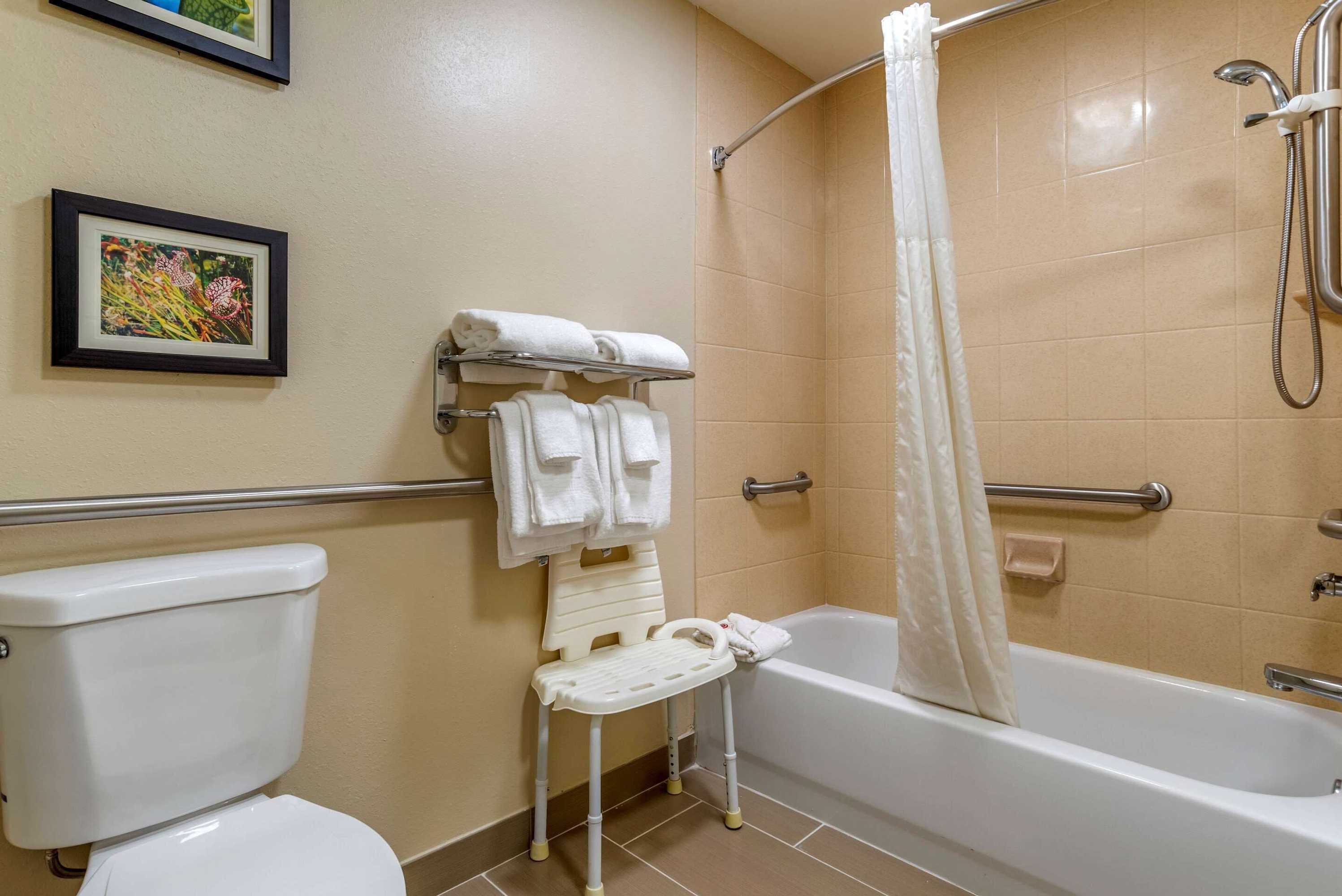 Gift card for Comfort Suites Niceville Near Elgin Air Force Base Gift card for Comfort Suites Niceville Near Elgin Air Force Base
