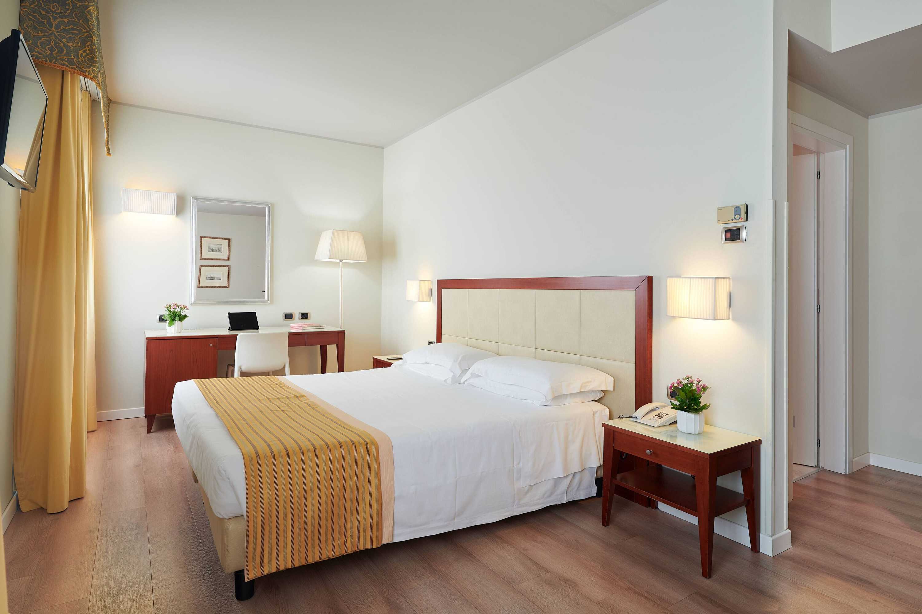 Gift card for Hotel Plaza Venice Gift card for Hotel Plaza Venice
