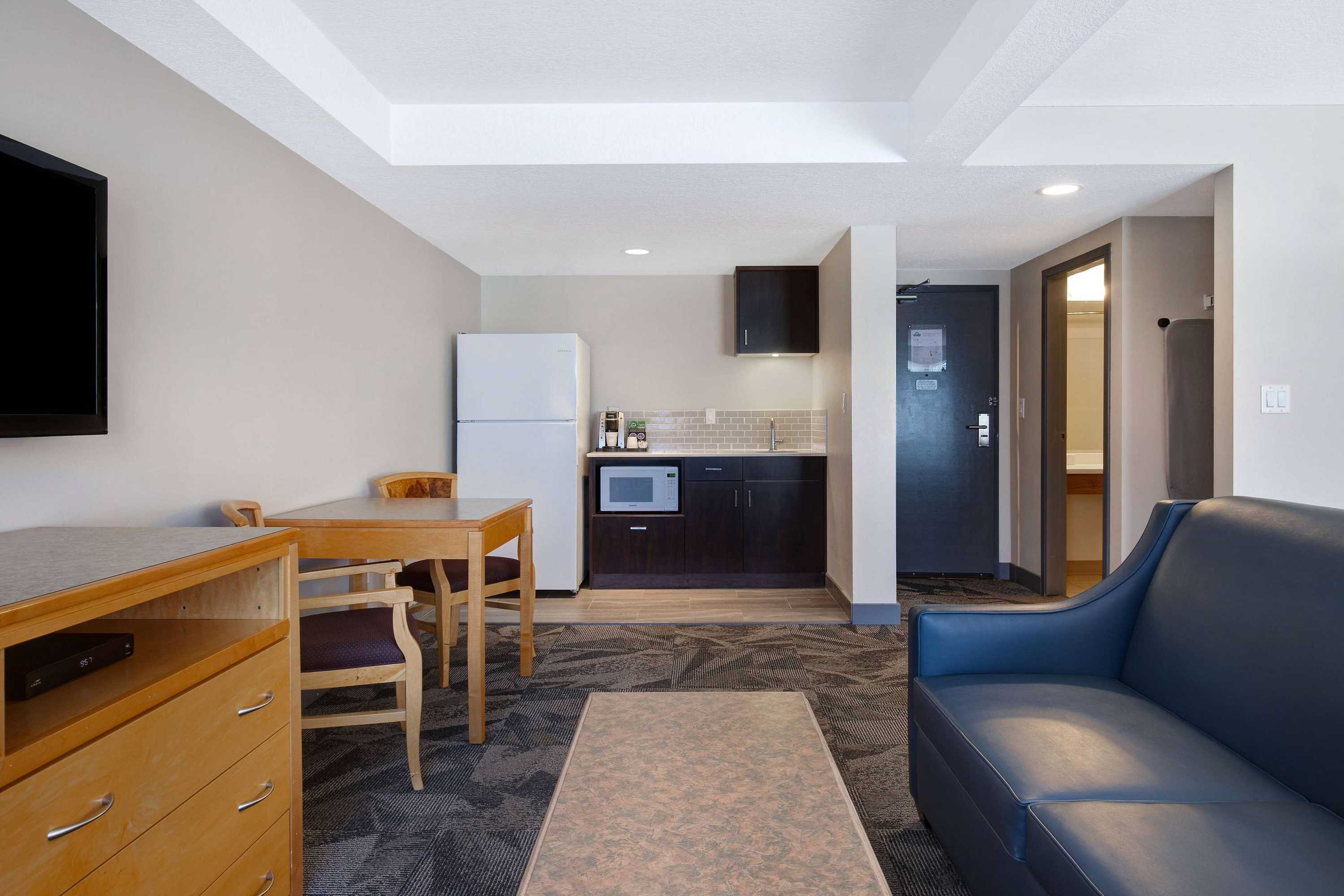 Gift card for Days Inn by Wyndham Victoria Airport Sidney Gift card for Days Inn by Wyndham Victoria Airport Sidney