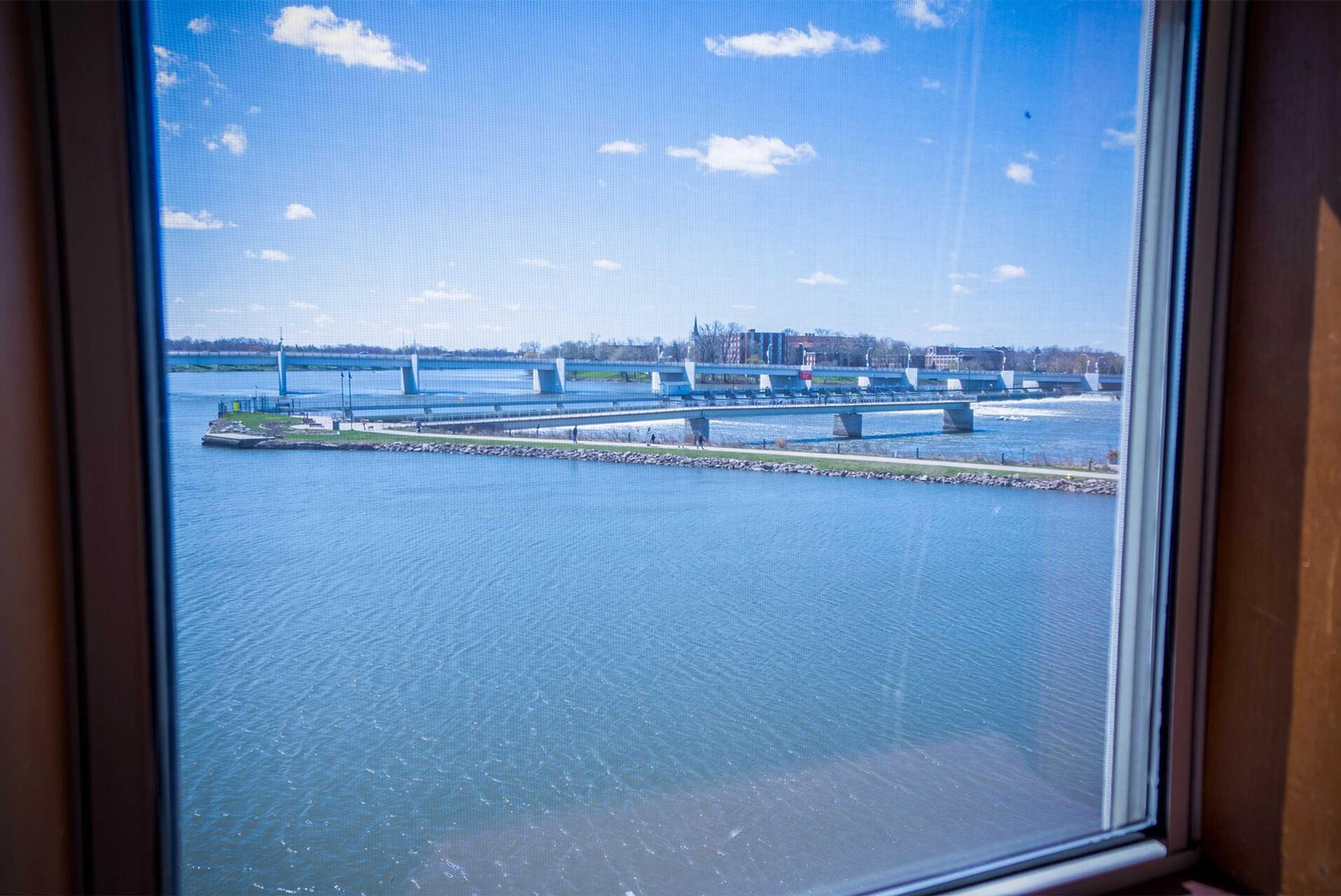 Gift card for Nuks Executive Suites