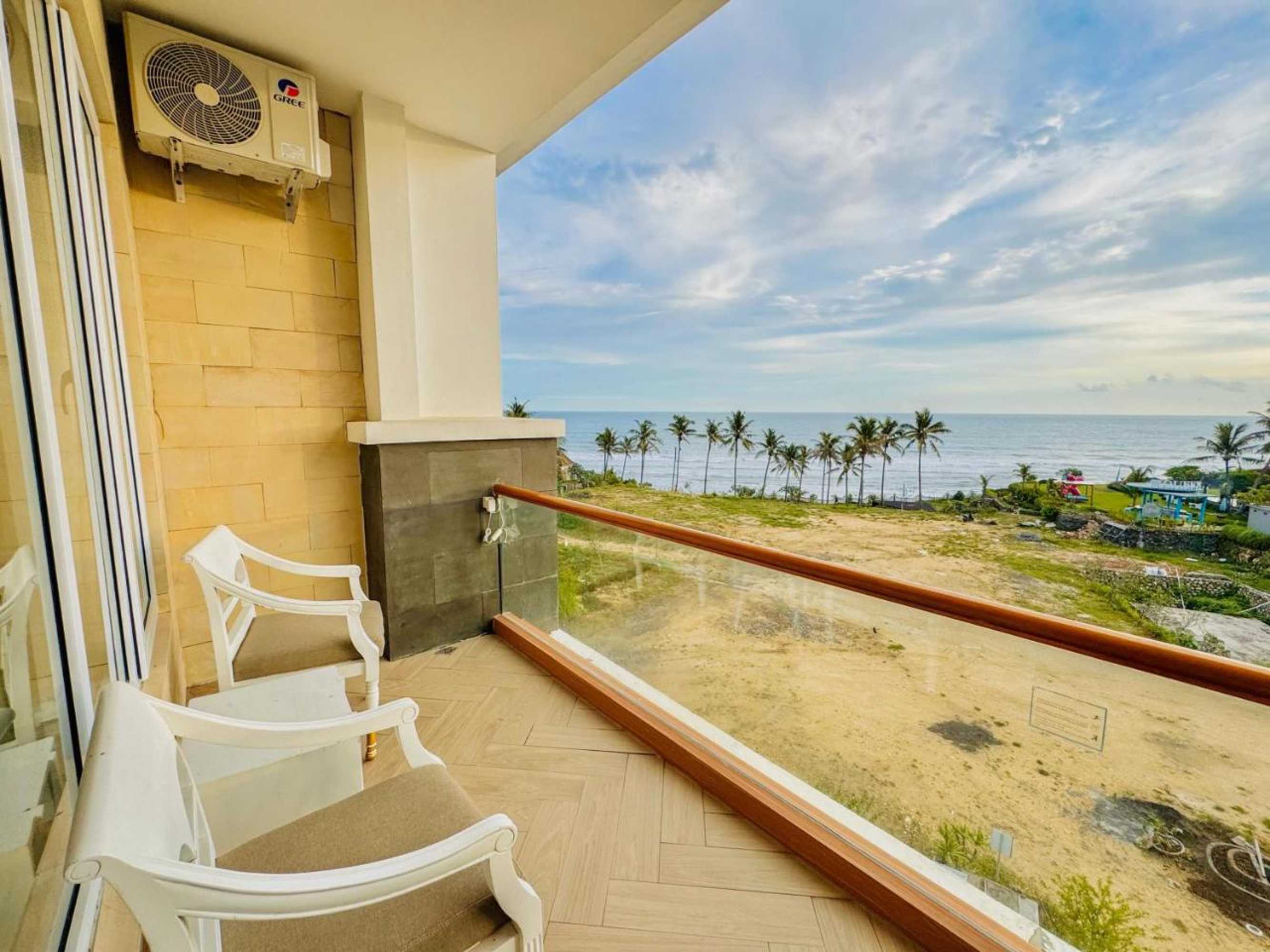 Gift card for Queen Of The South Resort