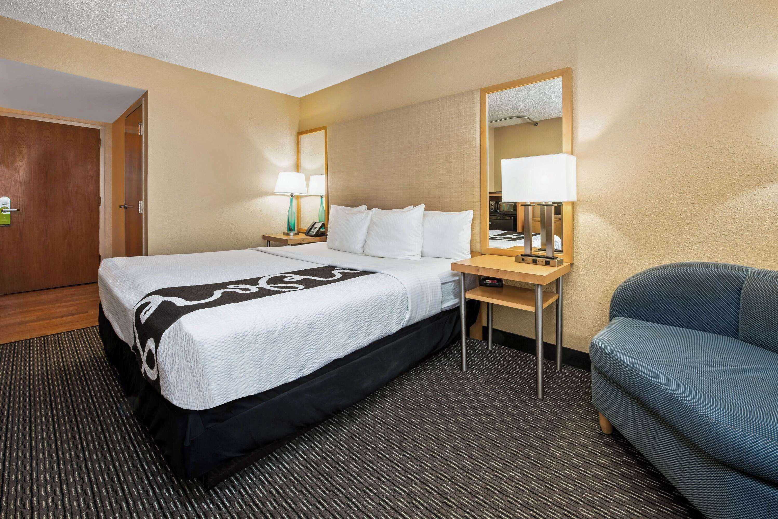 Gift card for La Quinta Inn & Suites by Wyndham West Palm Beach Airport Gift card for La Quinta Inn & Suites by Wyndham West Palm Beach Airport