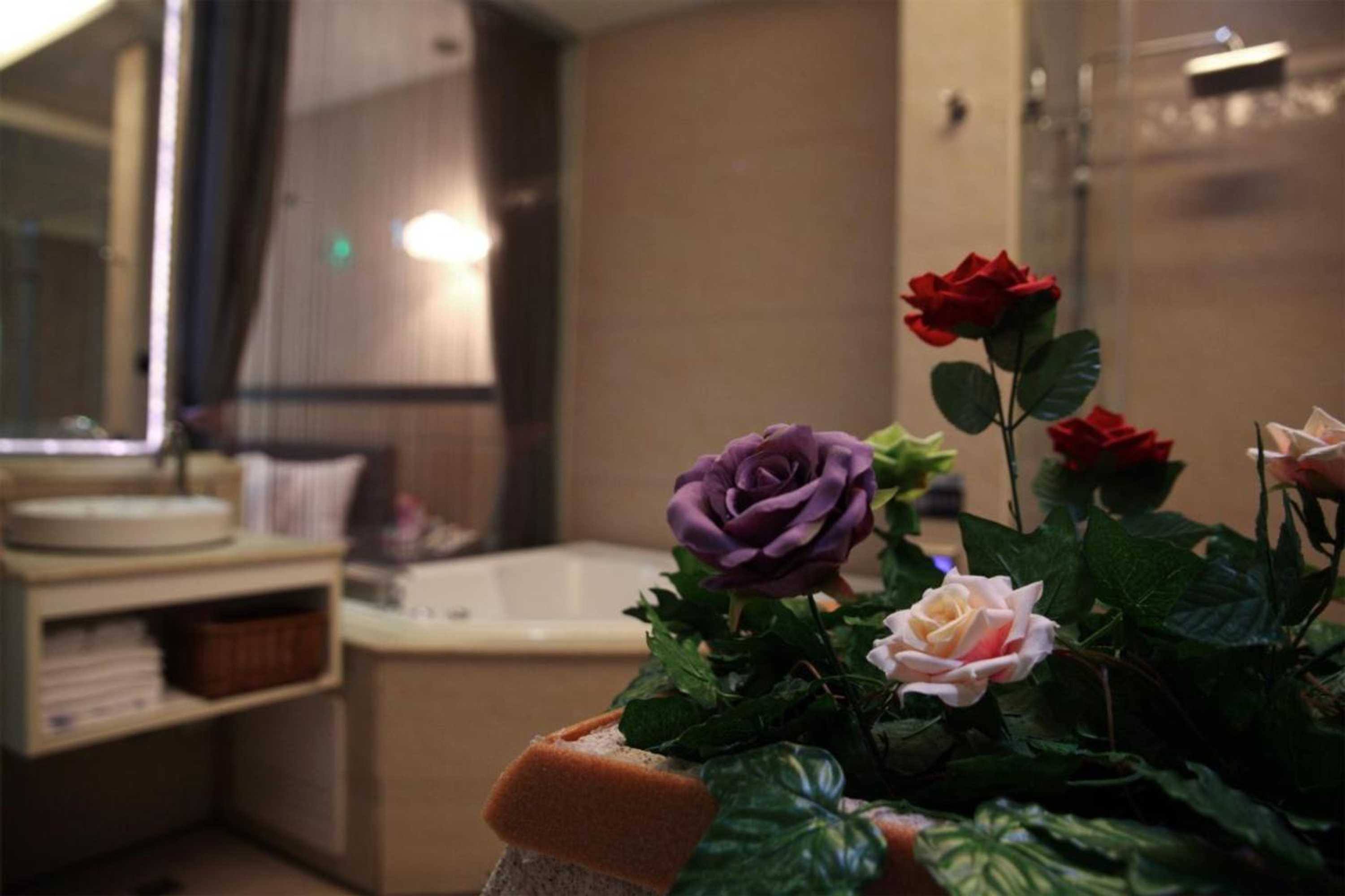 Gift card for Go Shine Motel