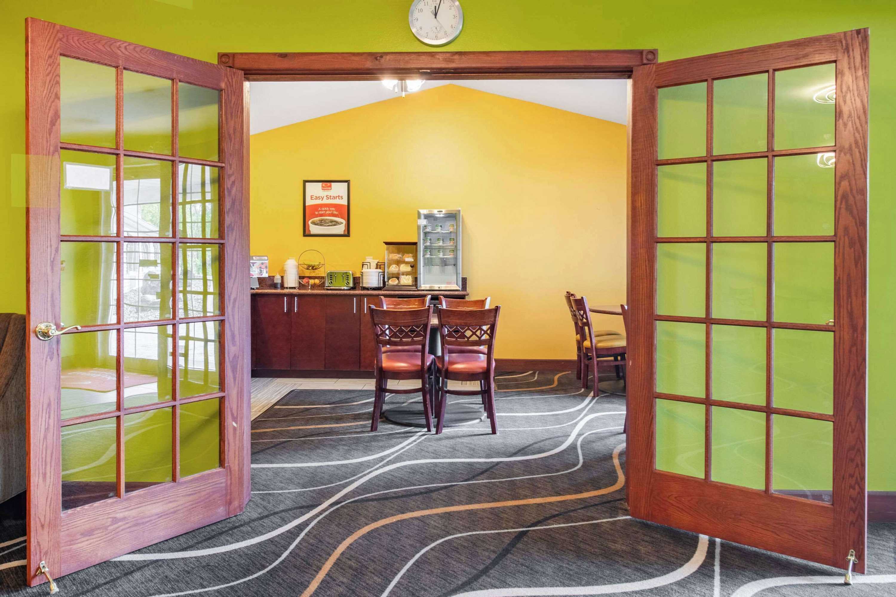 Gift card for Econo Lodge Inn & Suites Gift card for Econo Lodge Inn & Suites