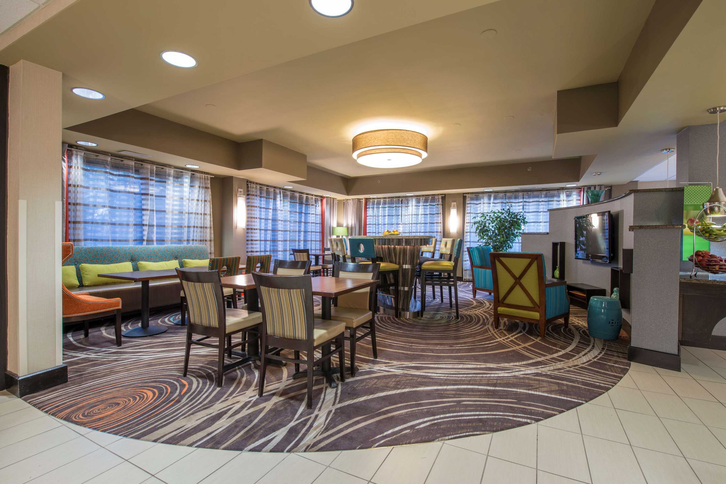 Gift card for Hampton Inn Atlanta - Newnan Gift card for Hampton Inn Atlanta - Newnan