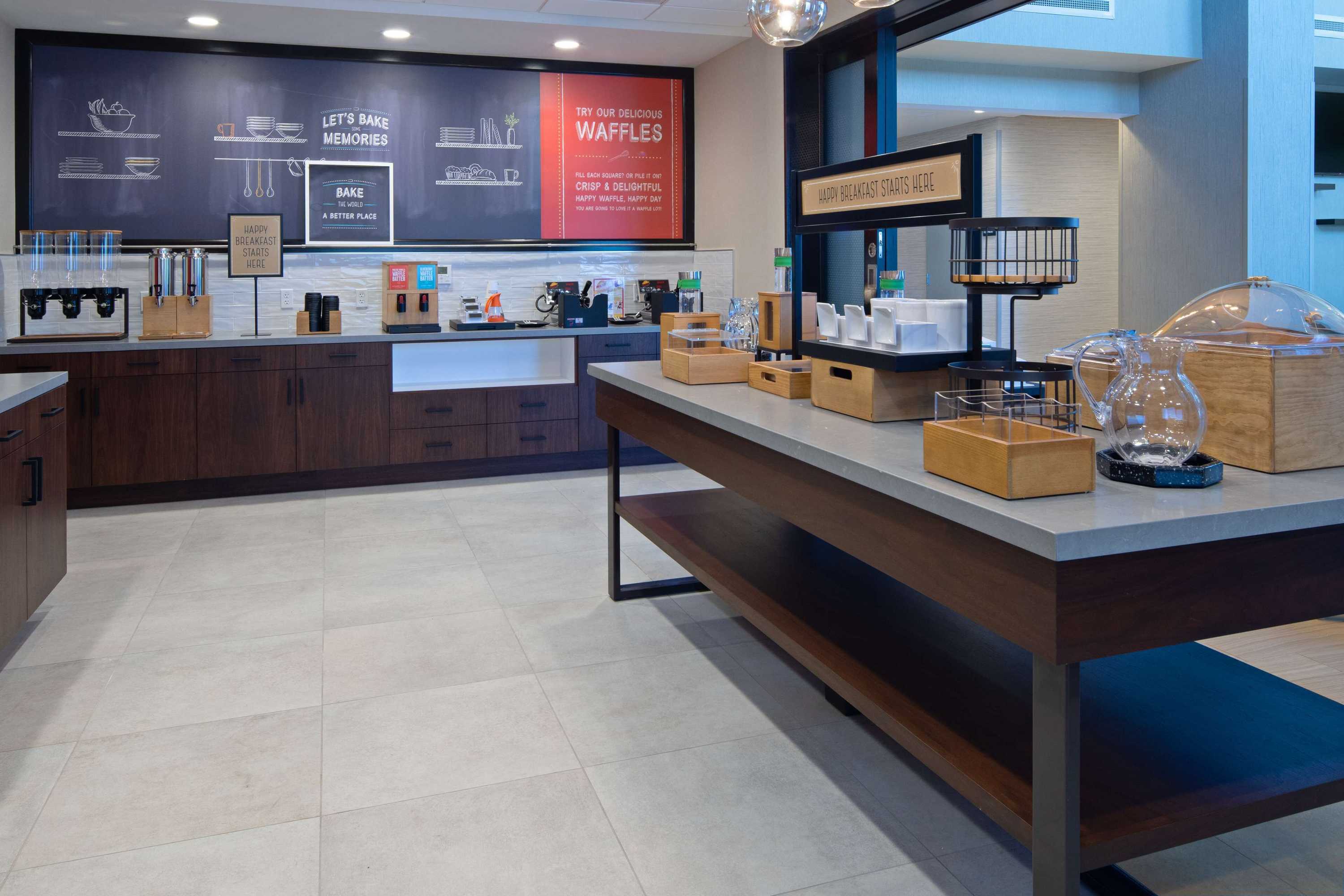 Gift card for Hampton Inn & Suites Gilroy
