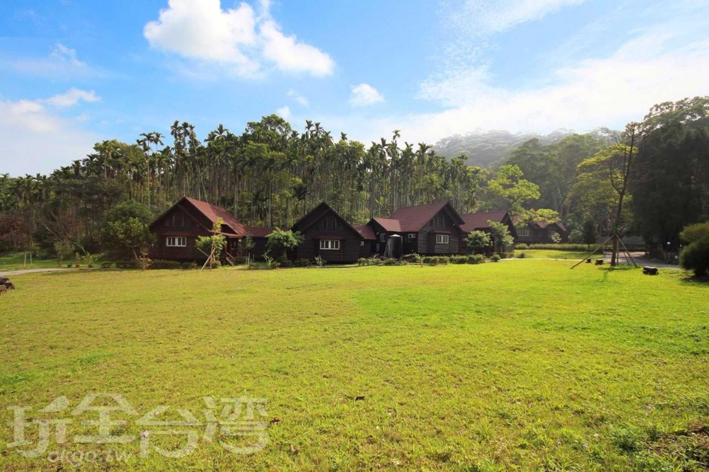 Gift card for Double Lake Villa
