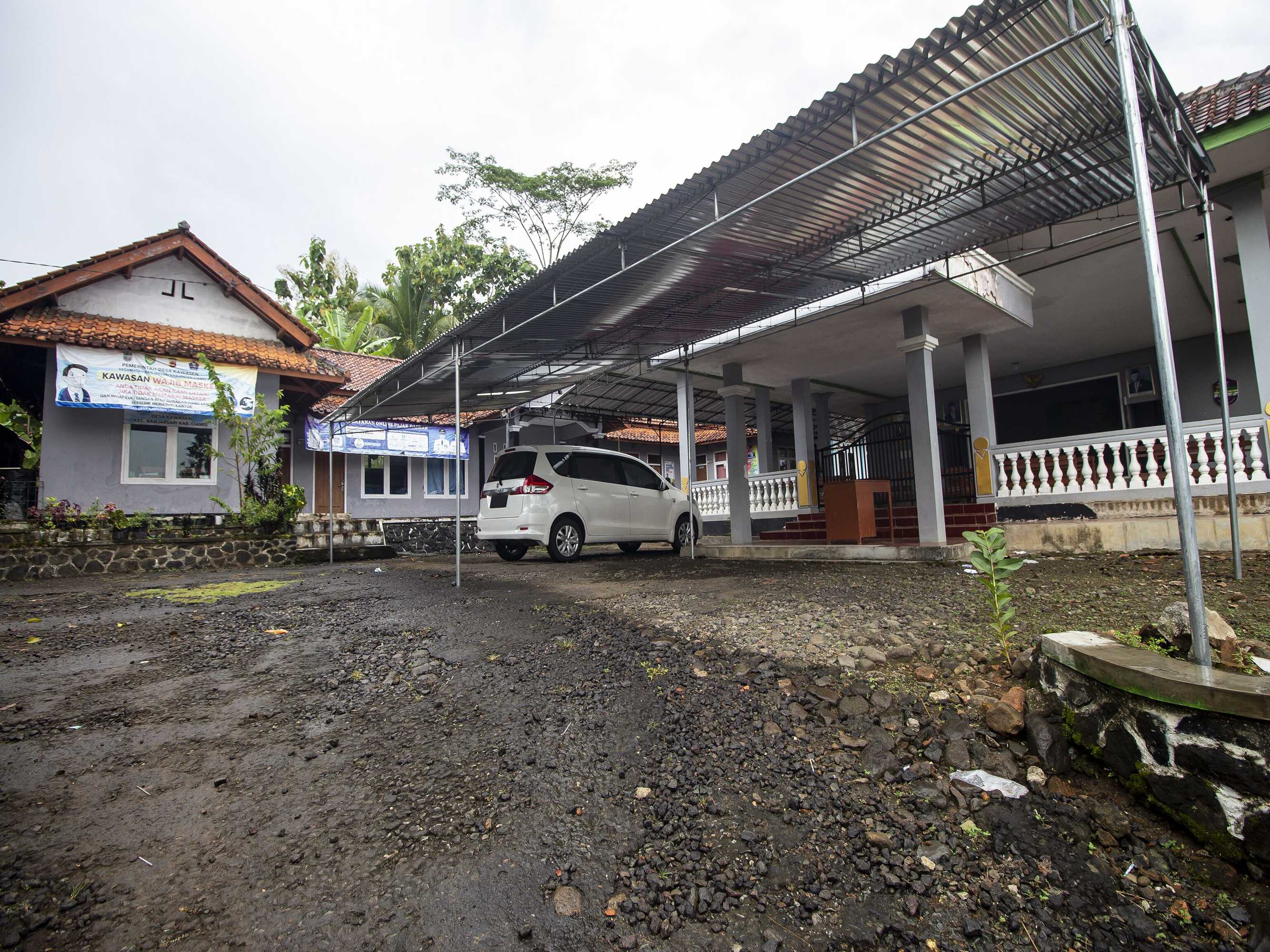 Gift card for Oyo Homes 91153 Desa Wisata Kawasen Gift card for Oyo Homes 91153 Desa Wisata Kawasen