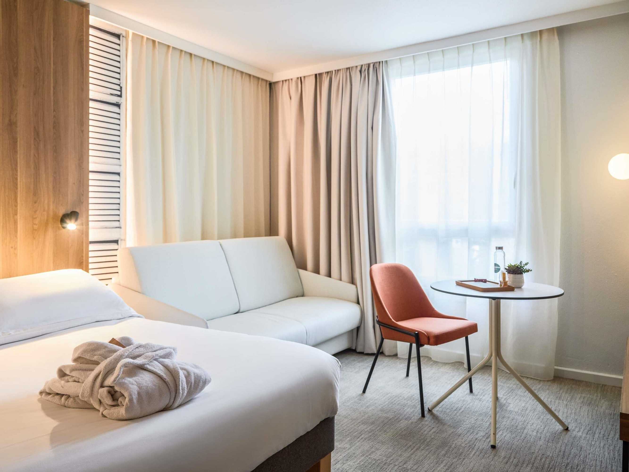 Gift card for Mercure Aix en Provence Beaumanoir Gift card for Mercure Aix en Provence Beaumanoir