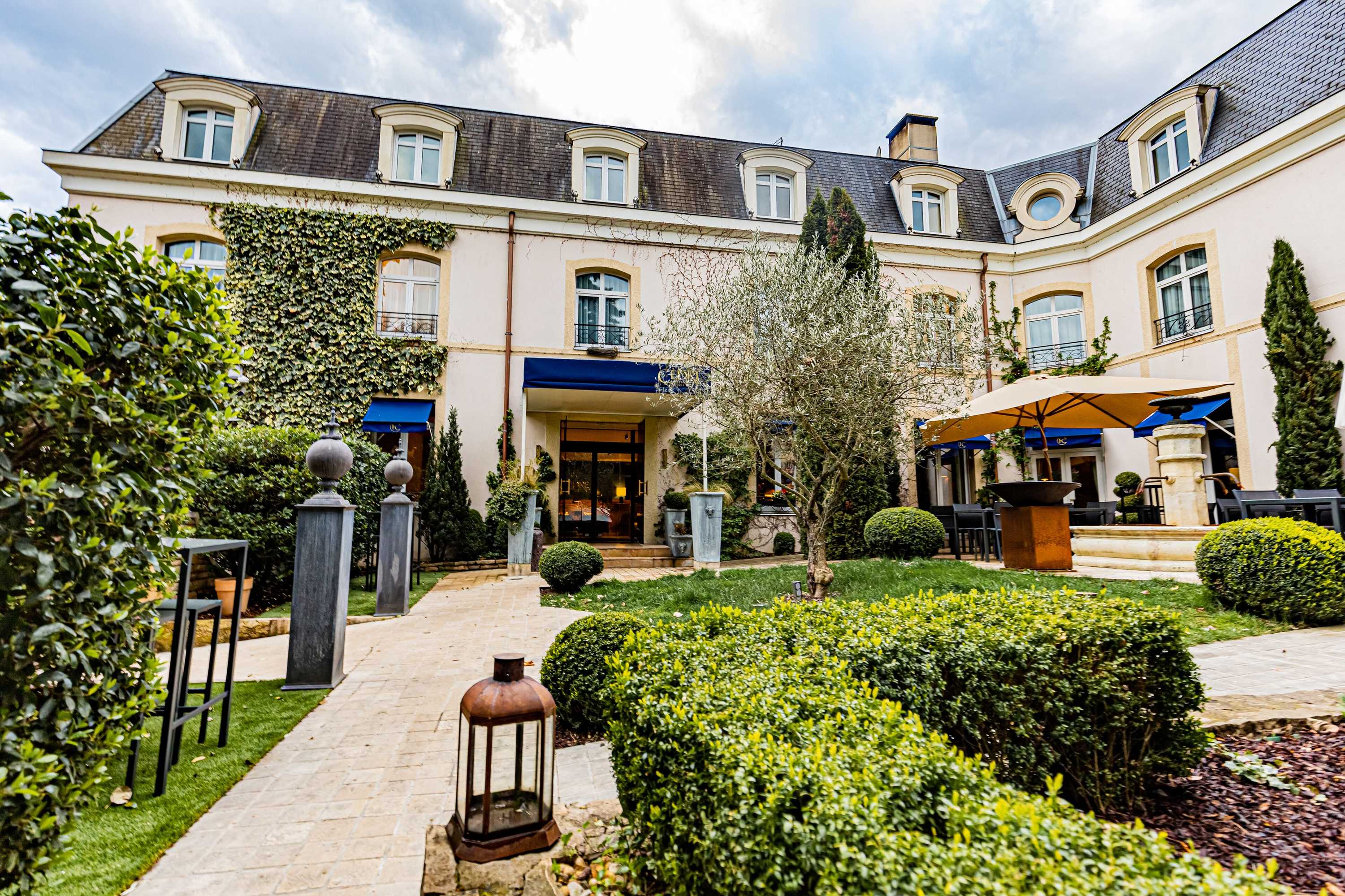 Gift card for Hostellerie Cèdre & Spa • Beaune Gift card for Hostellerie Cèdre & Spa • Beaune