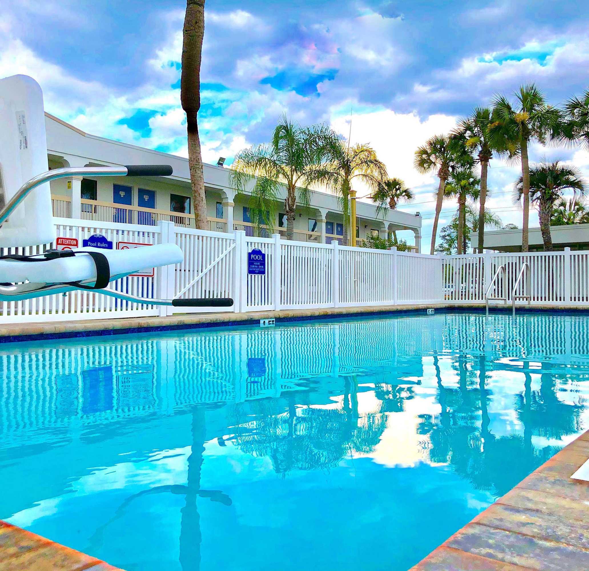 Gift card for Motel 6 Starke, FL Gift card for Motel 6 Starke, FL