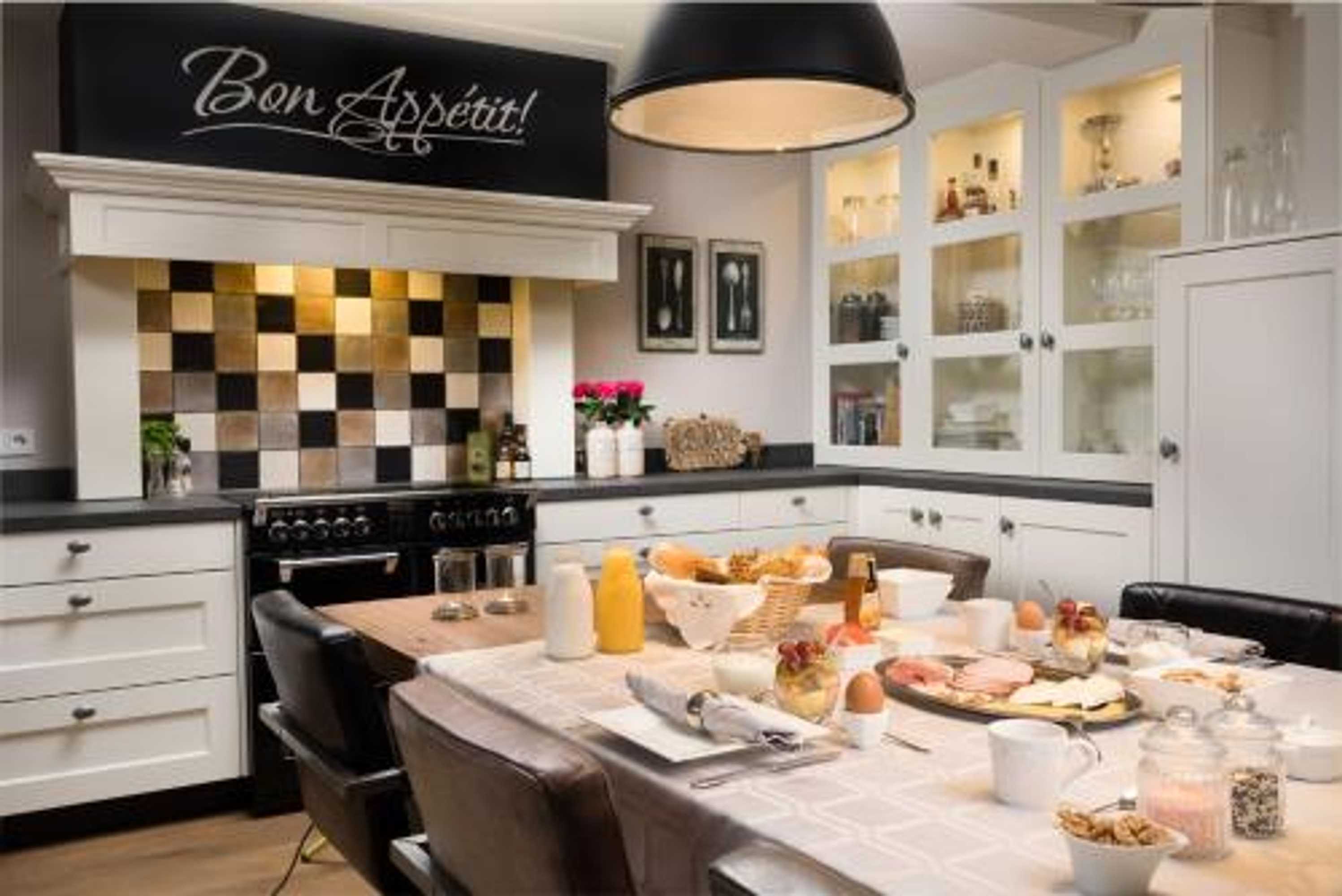 Gift card for B&b Le Bon Vivant Eindhoven Gift card for B&b Le Bon Vivant Eindhoven