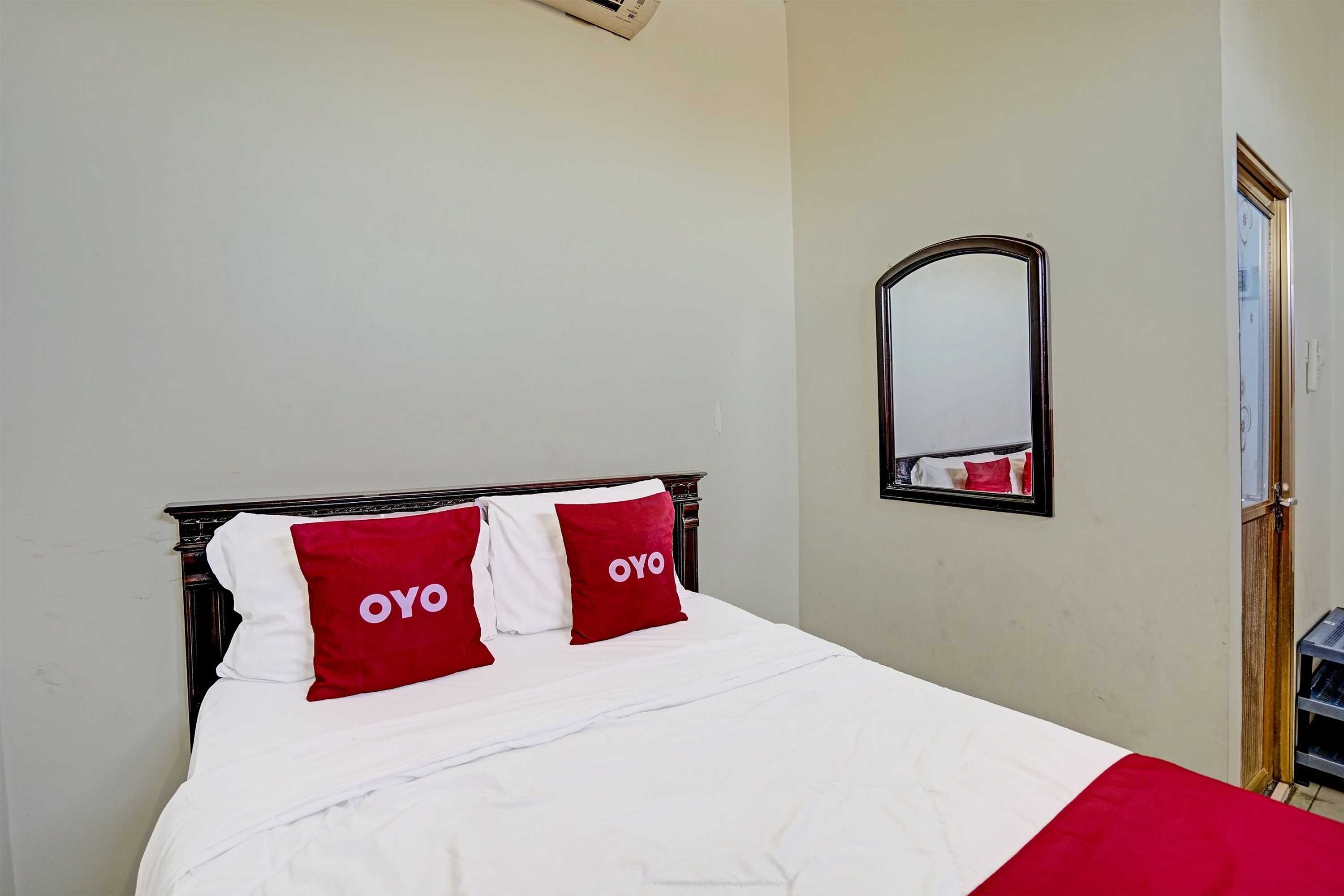 Gift card for Oyo Life 91587 Griya Buah De5 Syariah Gift card for Oyo Life 91587 Griya Buah De5 Syariah
