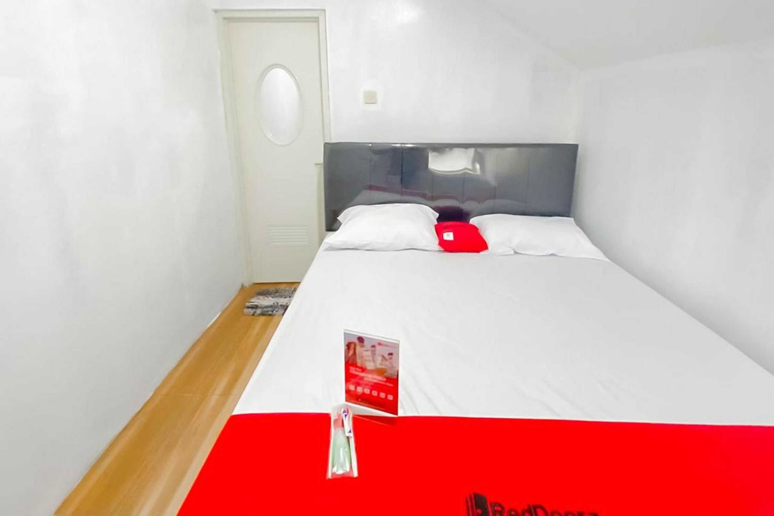 Gift card for Reddoorz Syariah Plus At Cipanas Cianjur